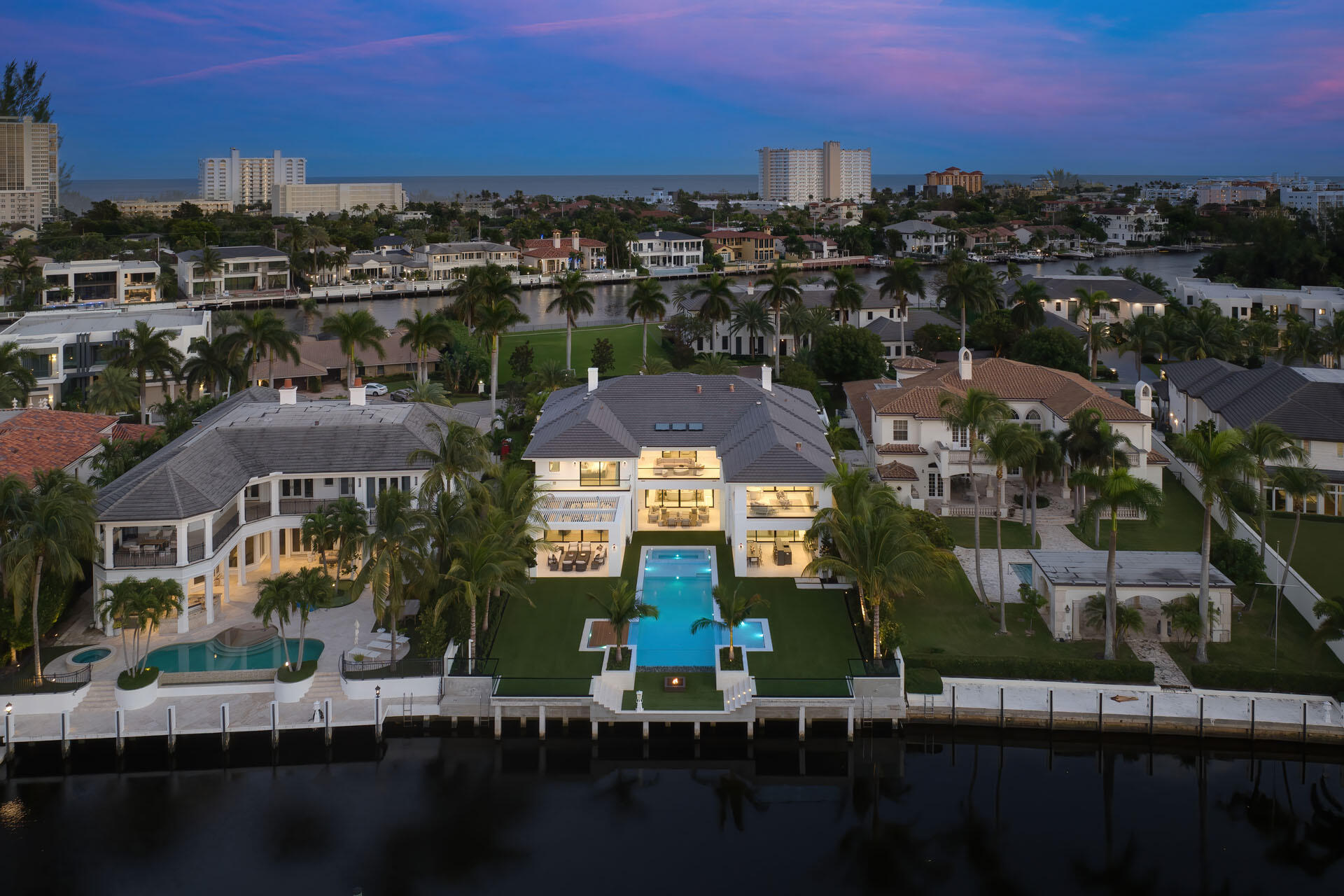 ROYAL PALM YACHT & COUNTRY CLUB - Residential
