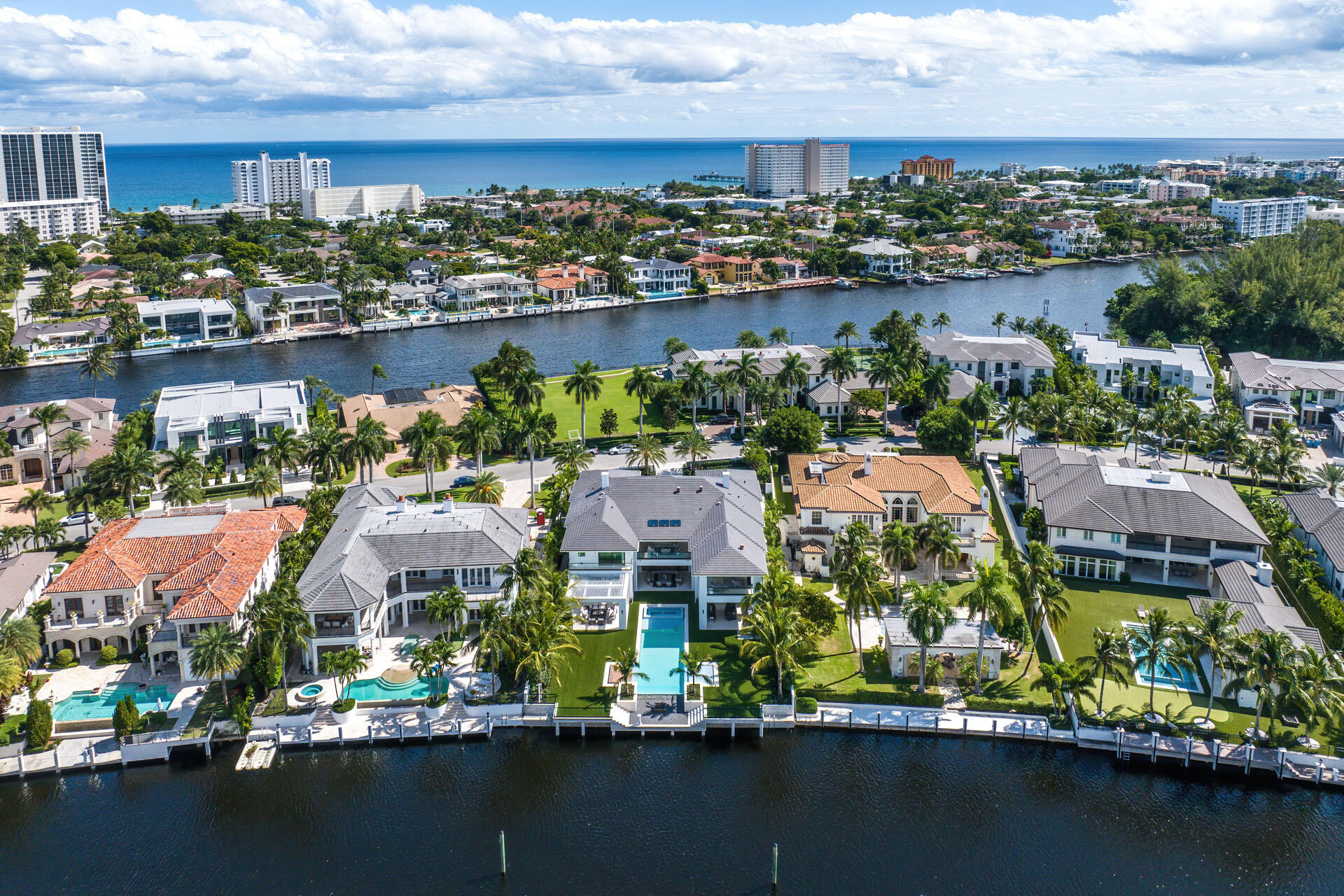 ROYAL PALM YACHT & COUNTRY CLUB - Residential