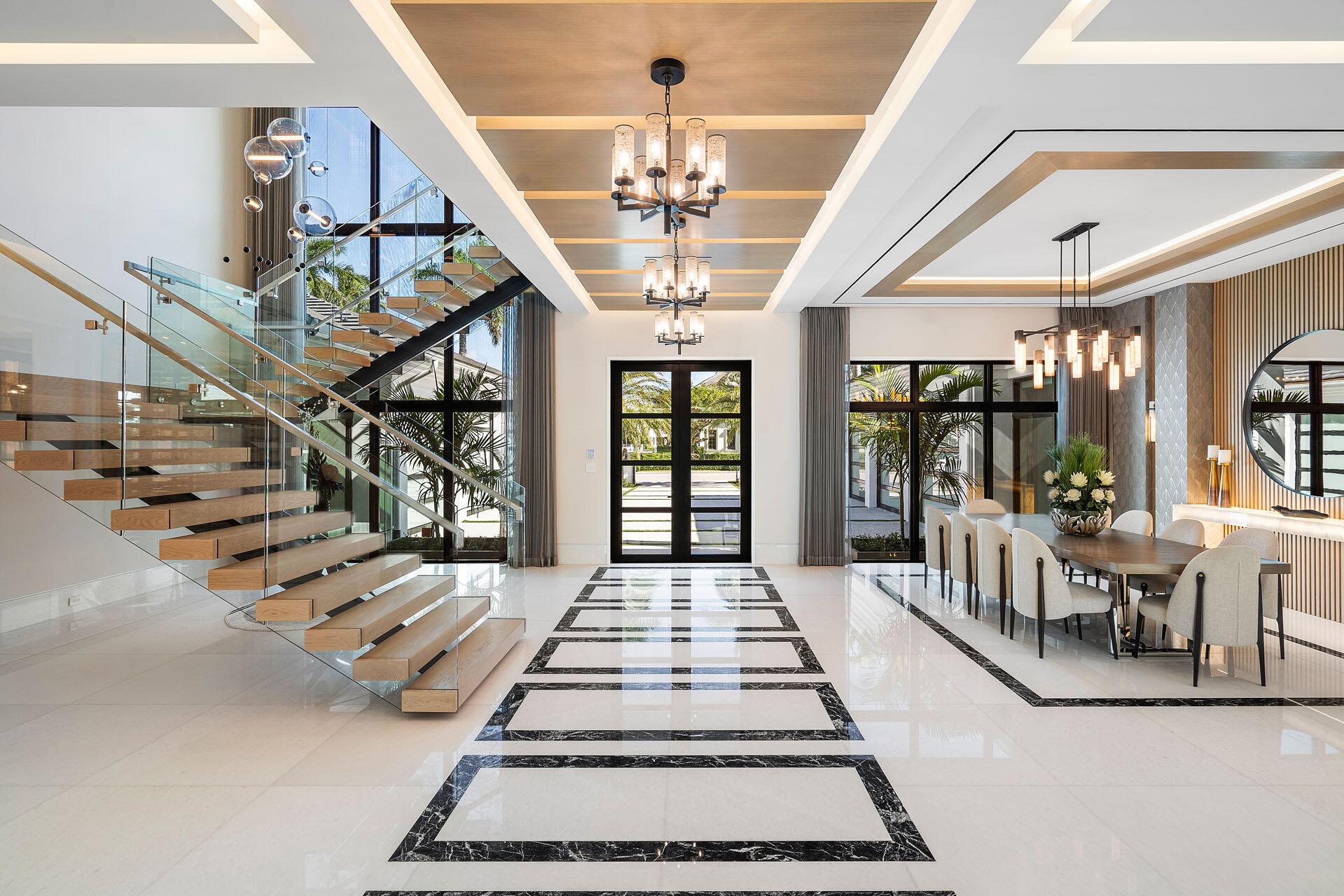 ROYAL PALM YACHT & COUNTRY CLUB - Residential