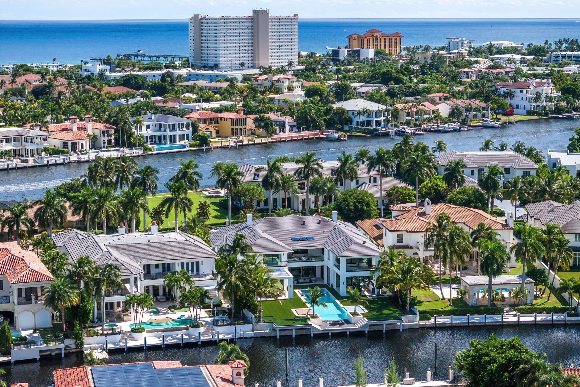 ROYAL PALM YACHT & COUNTRY CLUB - Residential