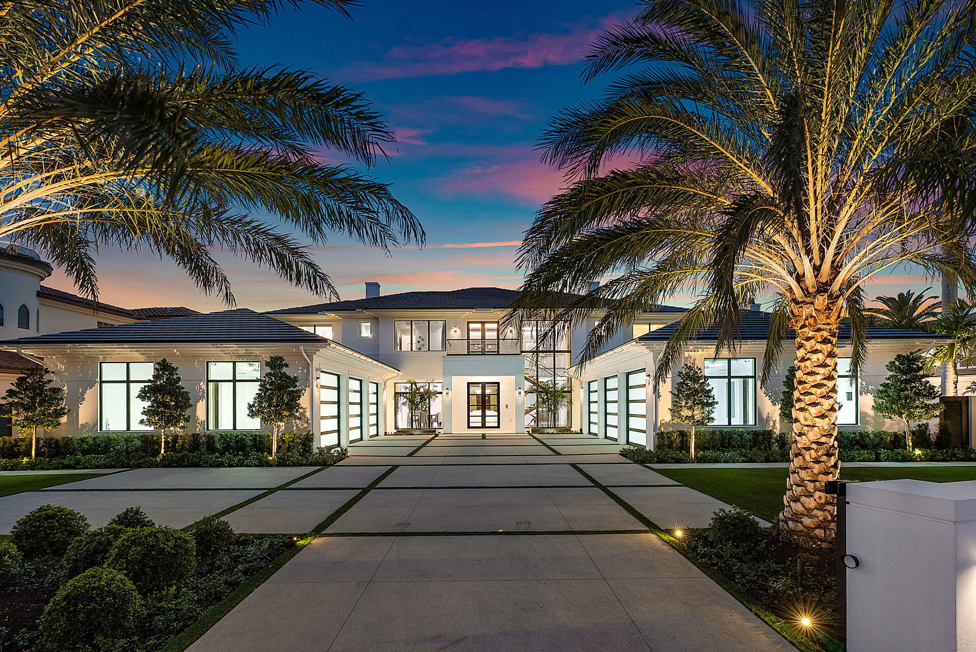 ROYAL PALM YACHT & COUNTRY CLUB - Residential