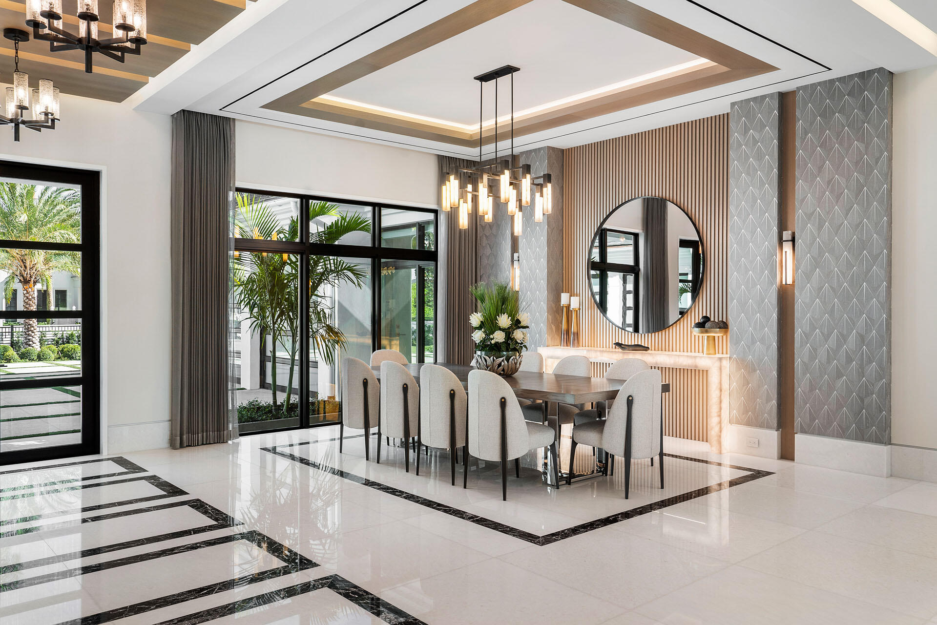 ROYAL PALM YACHT & COUNTRY CLUB - Residential