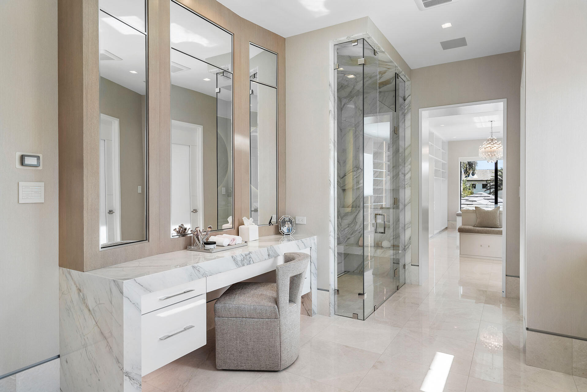 ROYAL PALM YACHT & COUNTRY CLUB - Residential