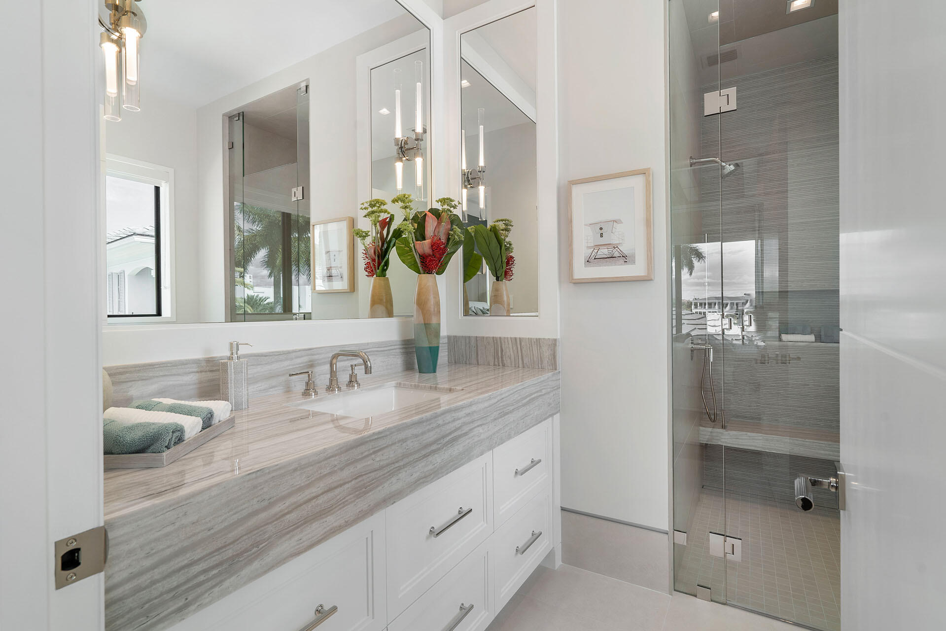 ROYAL PALM YACHT & COUNTRY CLUB - Residential