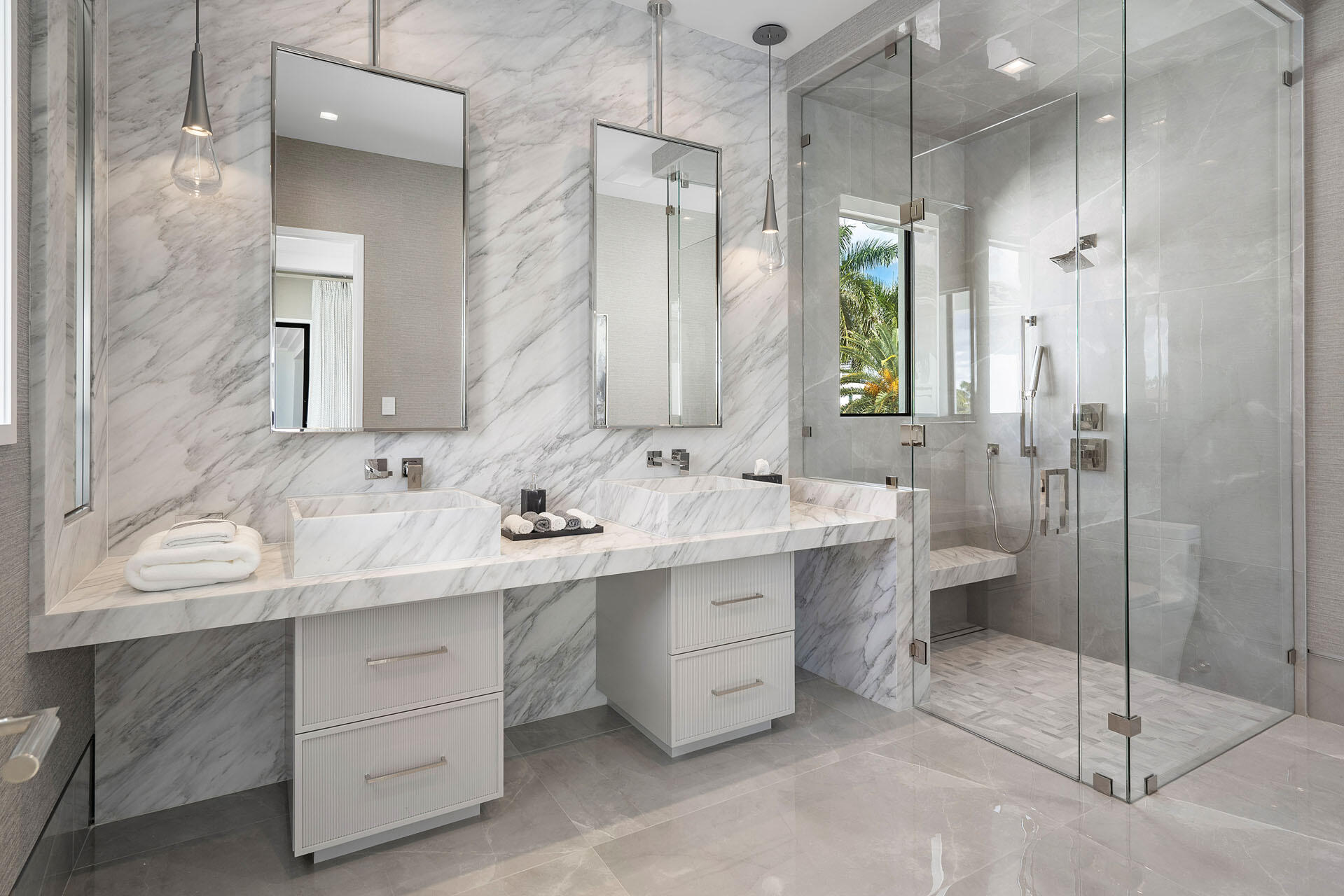 ROYAL PALM YACHT & COUNTRY CLUB - Residential
