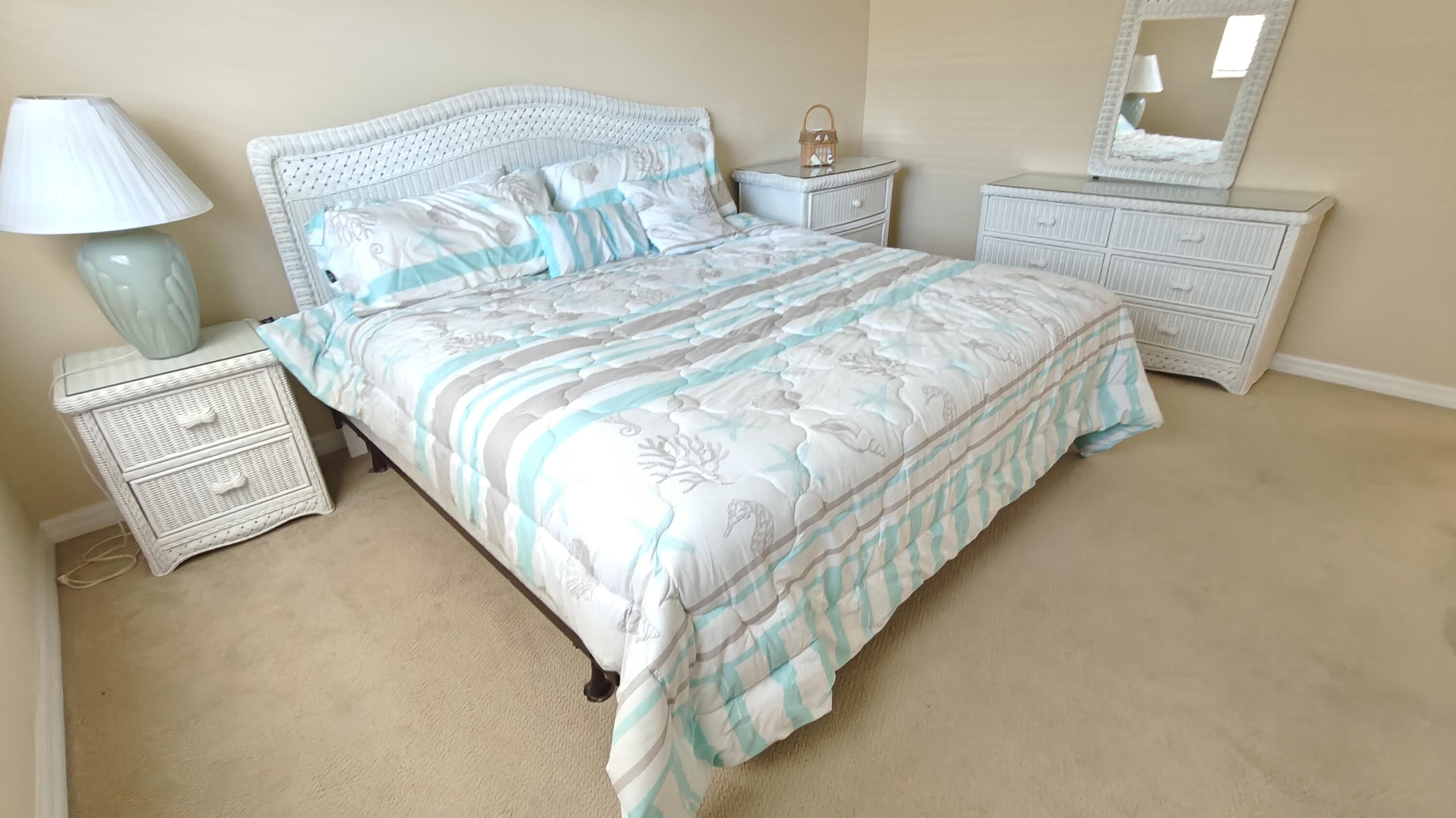 KINGSWOOD CONDO - Residential