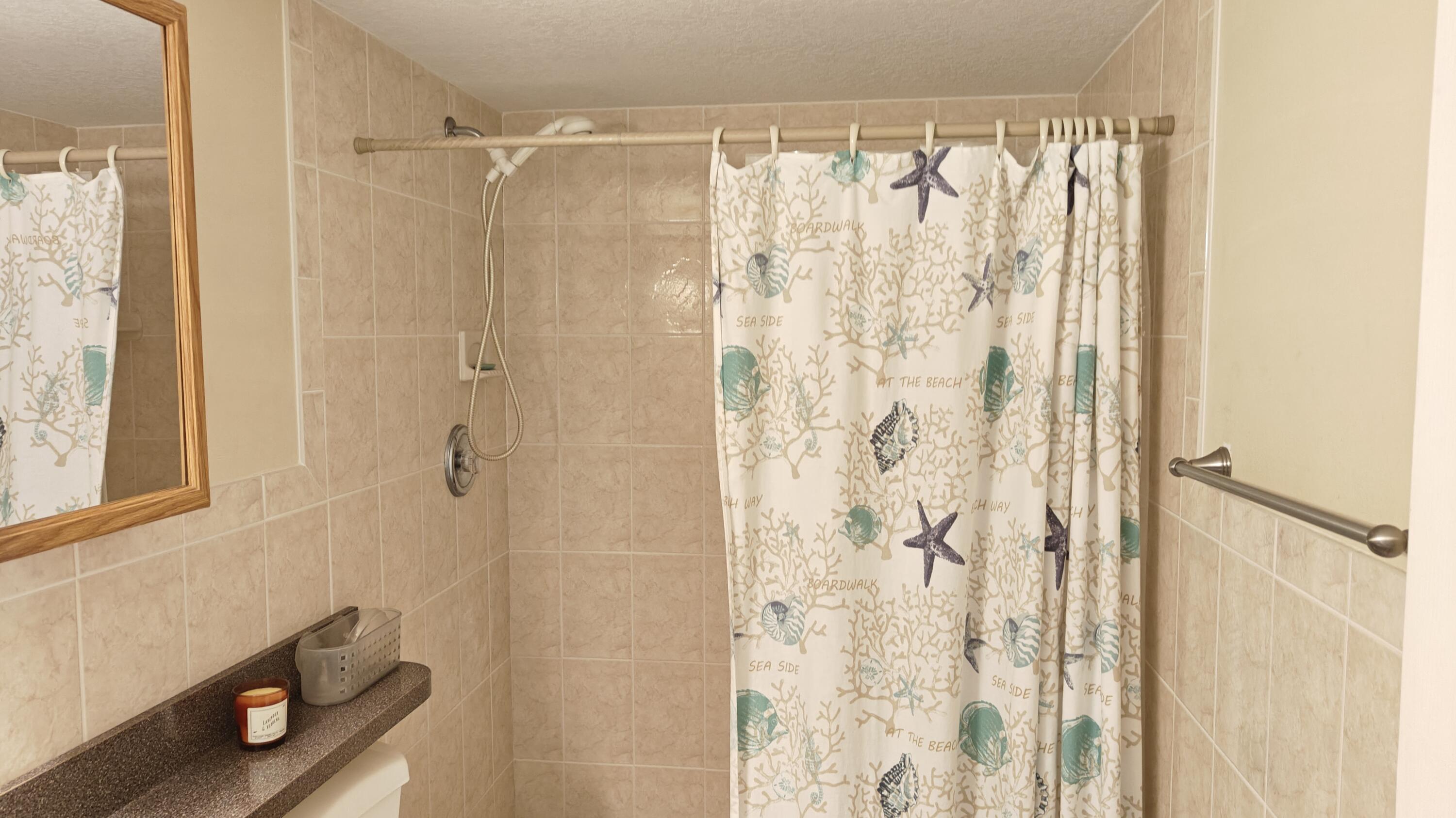 KINGSWOOD CONDO - Residential