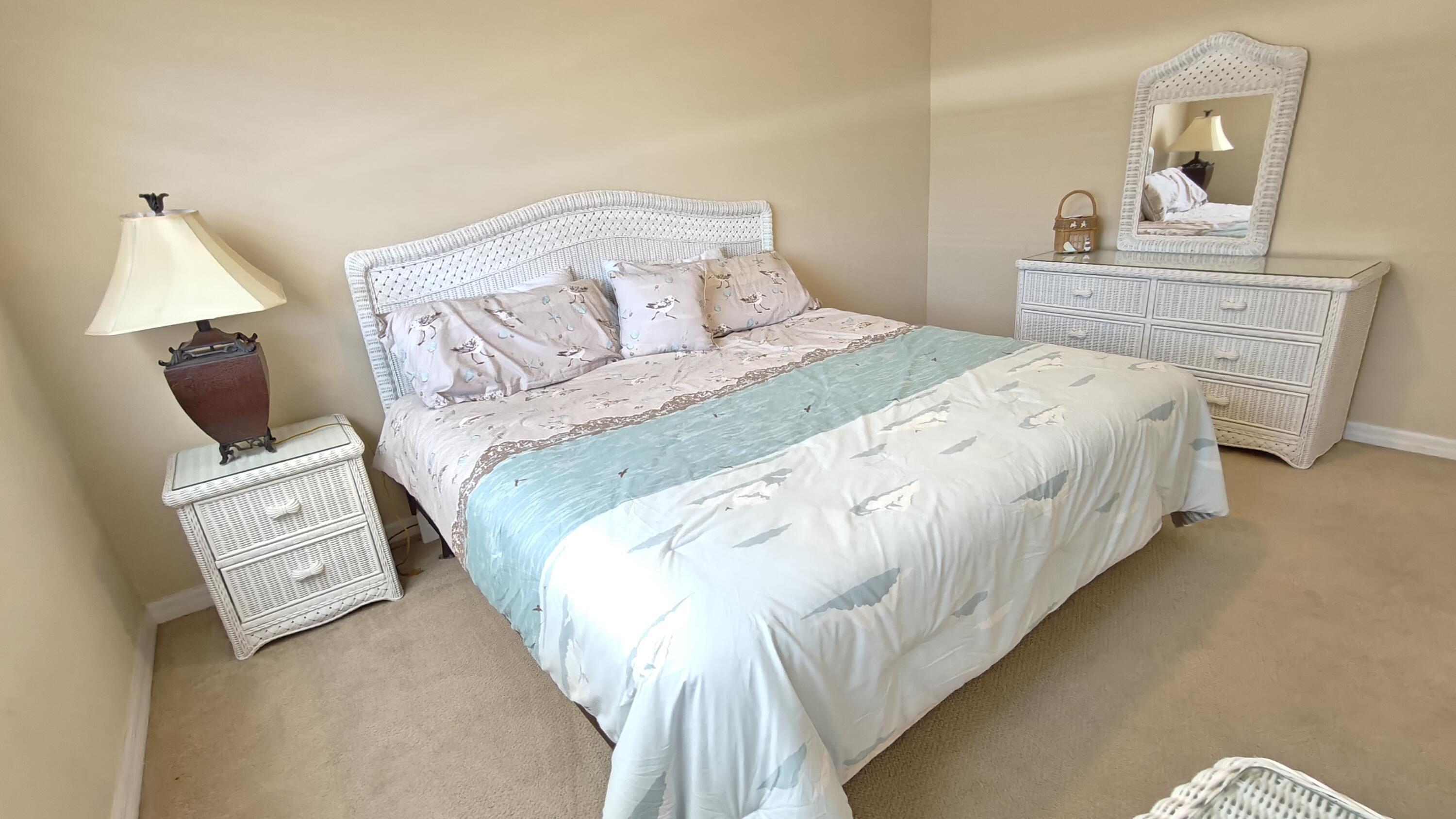 KINGSWOOD CONDO - Residential