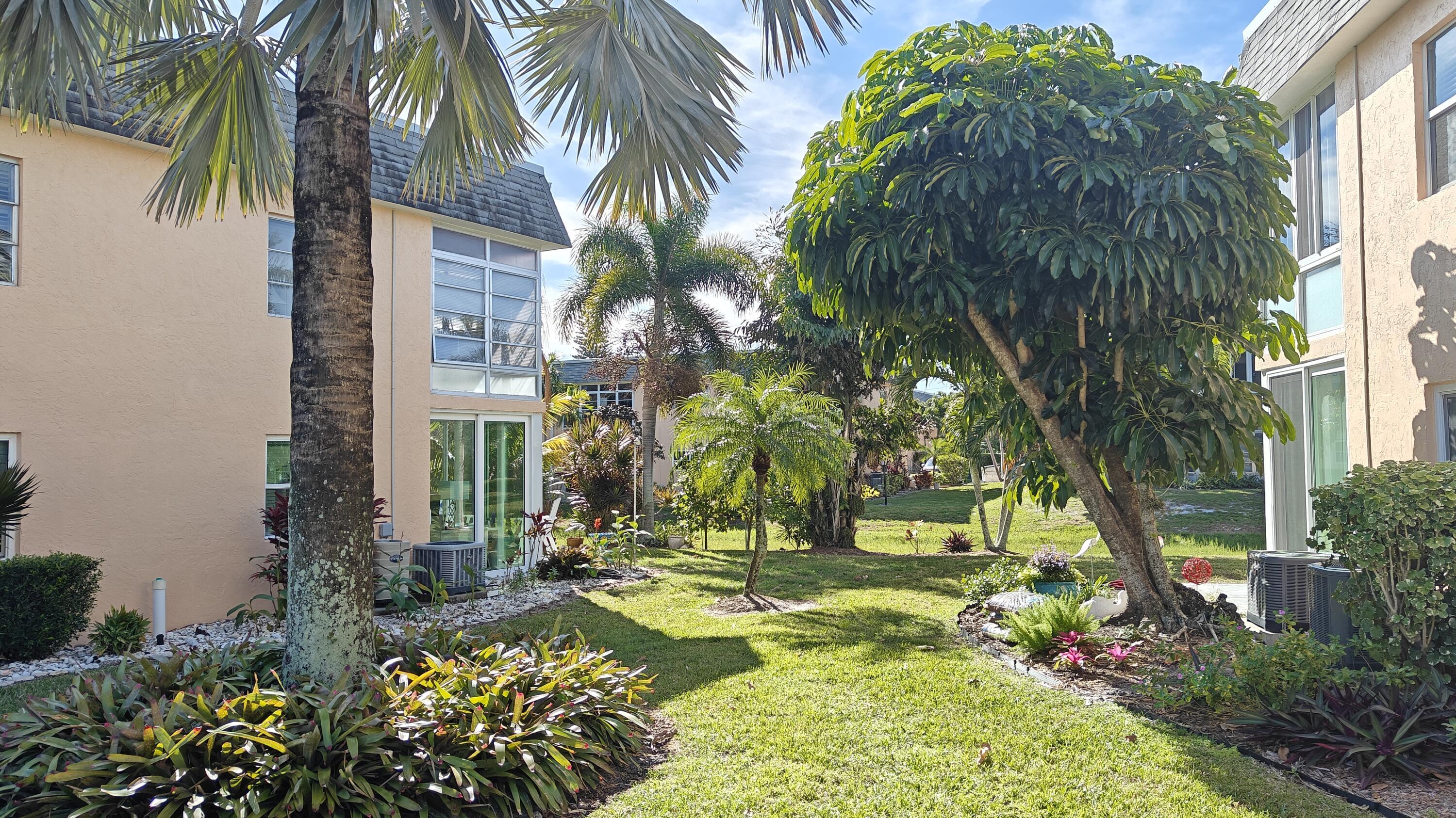 KINGSWOOD CONDO - Residential