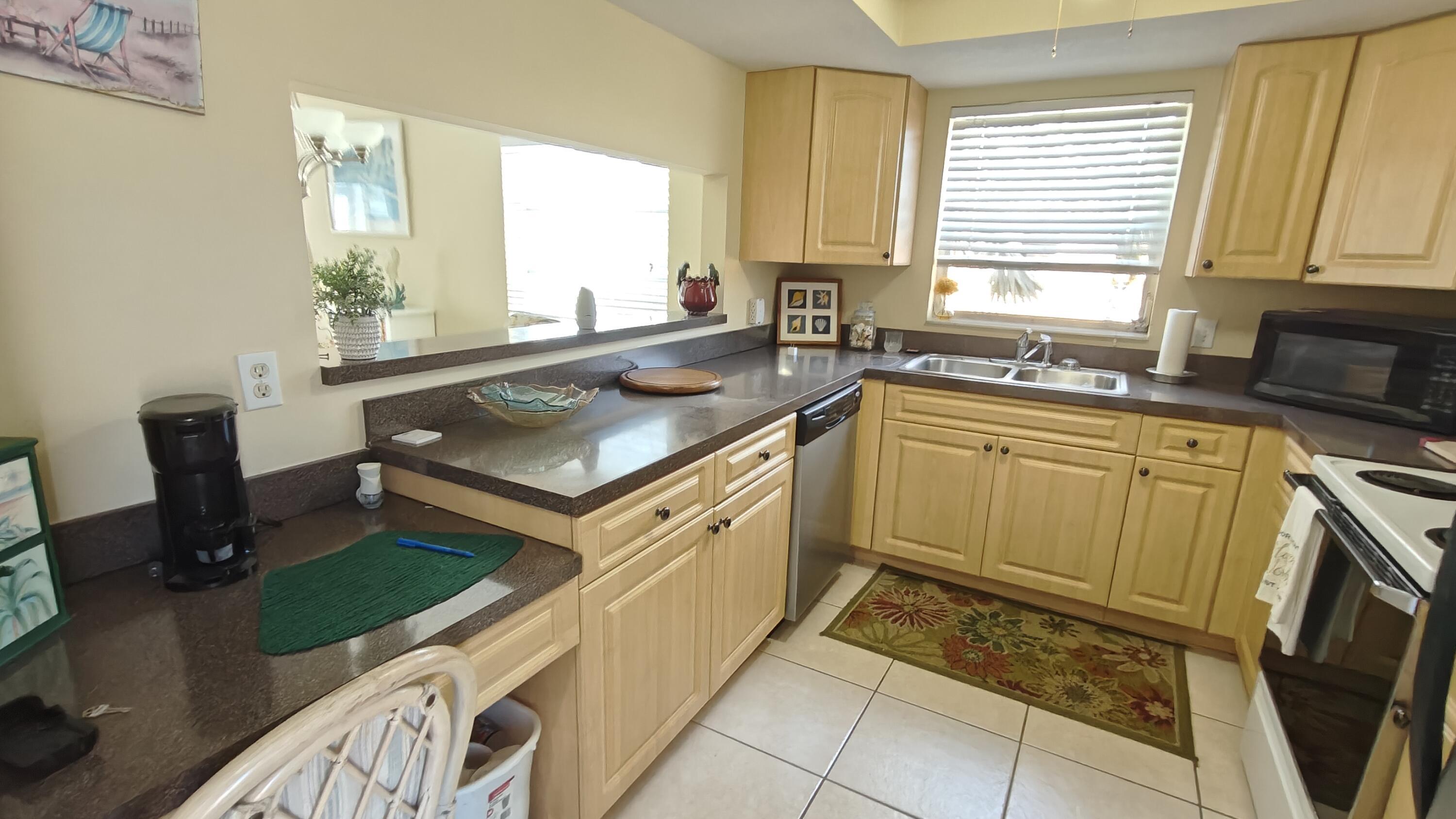 KINGSWOOD CONDO - Residential