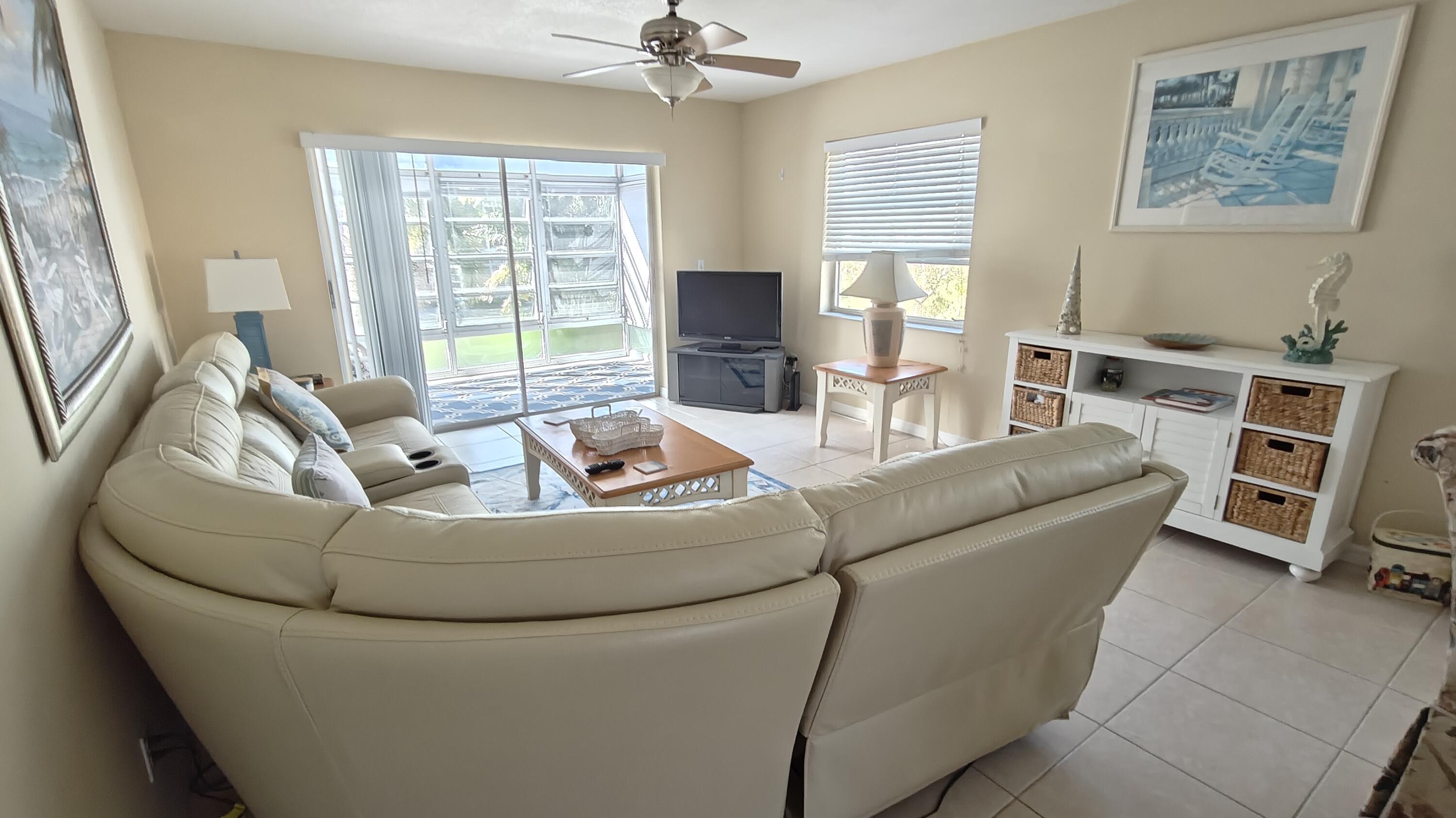 KINGSWOOD CONDO - Residential