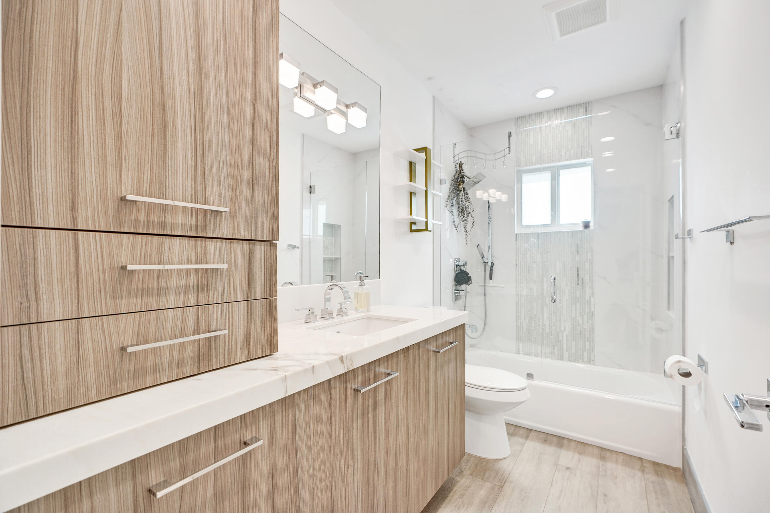 CORAL RIDGE COLONY INC CONDO - Residential