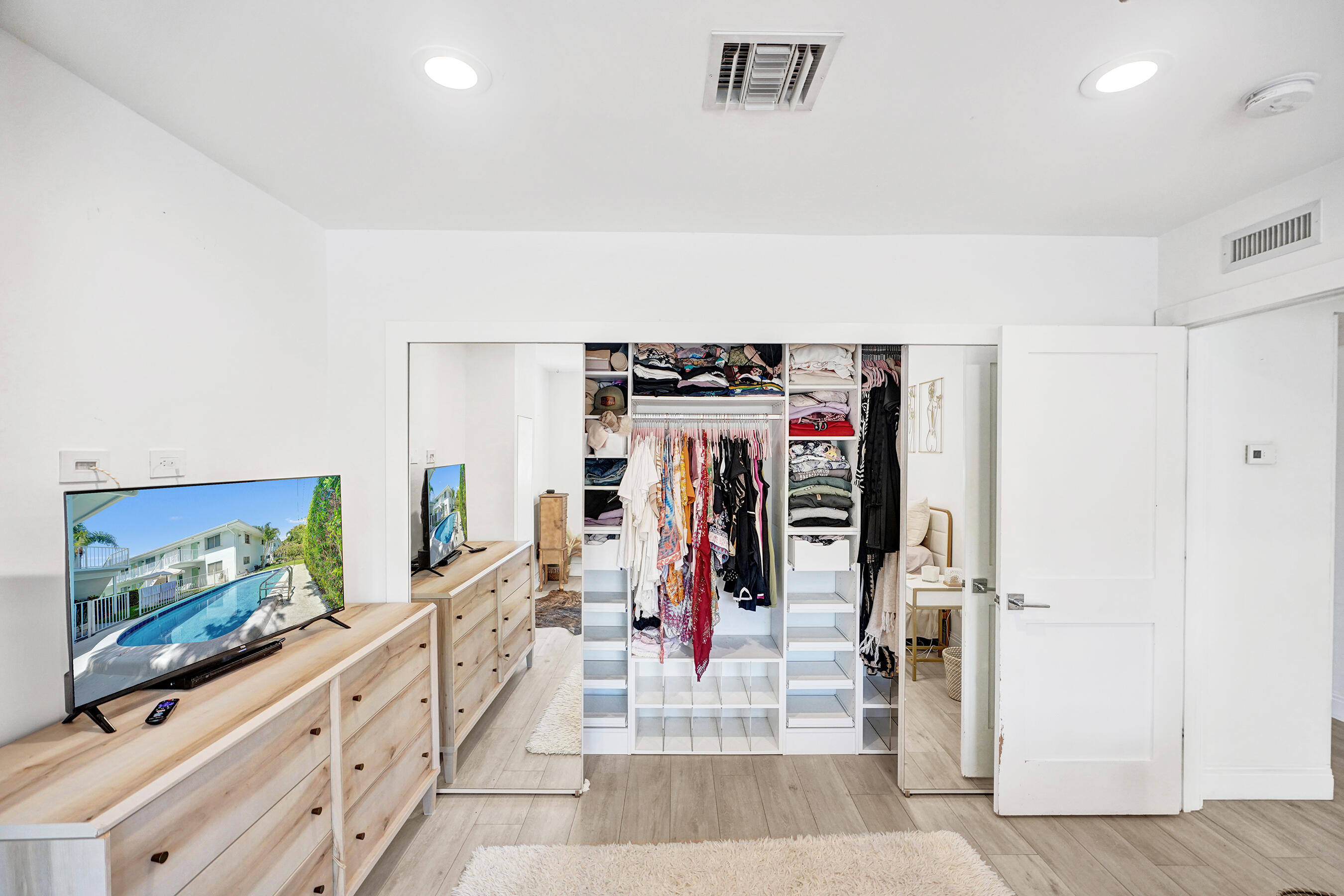 CORAL RIDGE COLONY INC CONDO - Residential