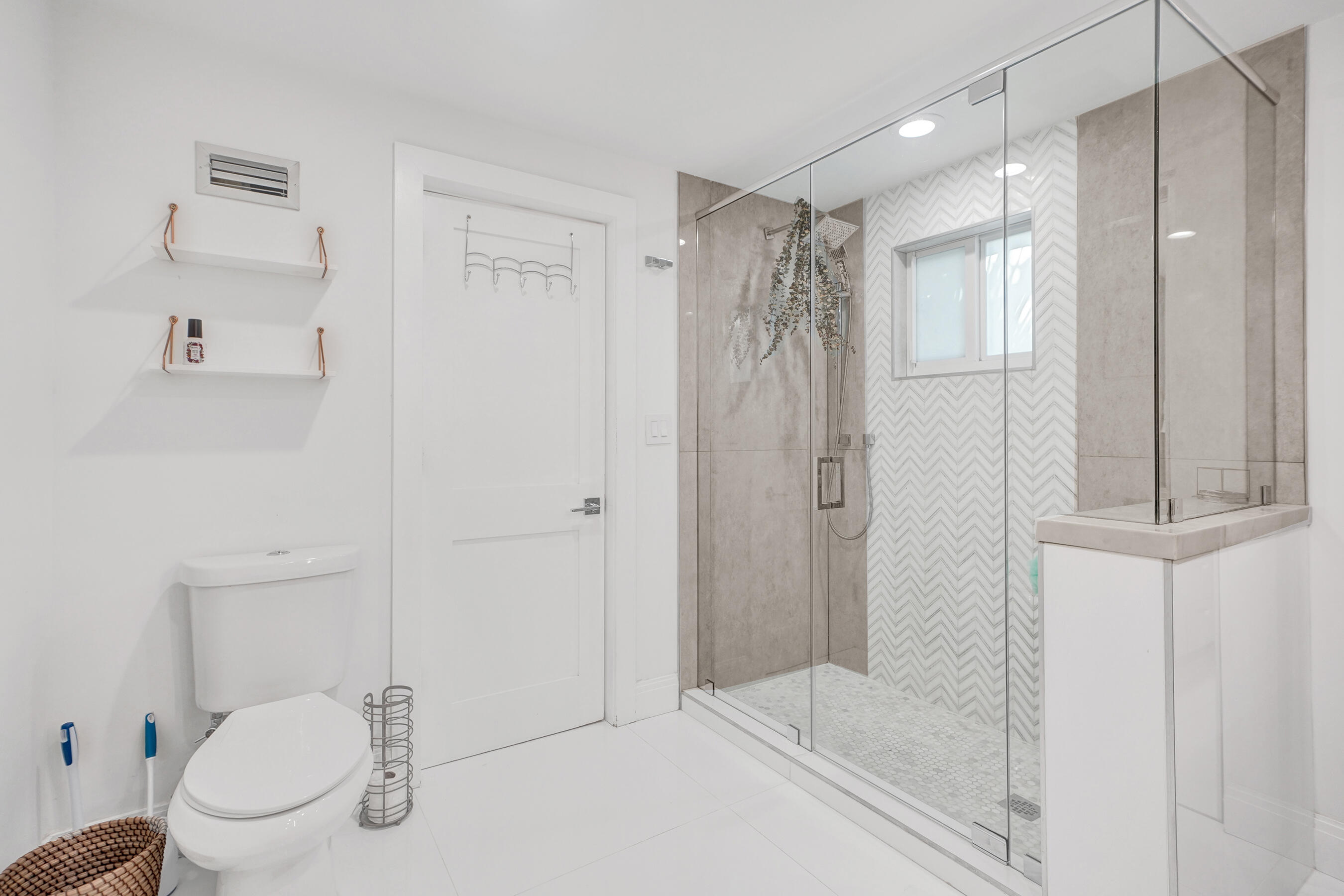 CORAL RIDGE COLONY INC CONDO - Residential