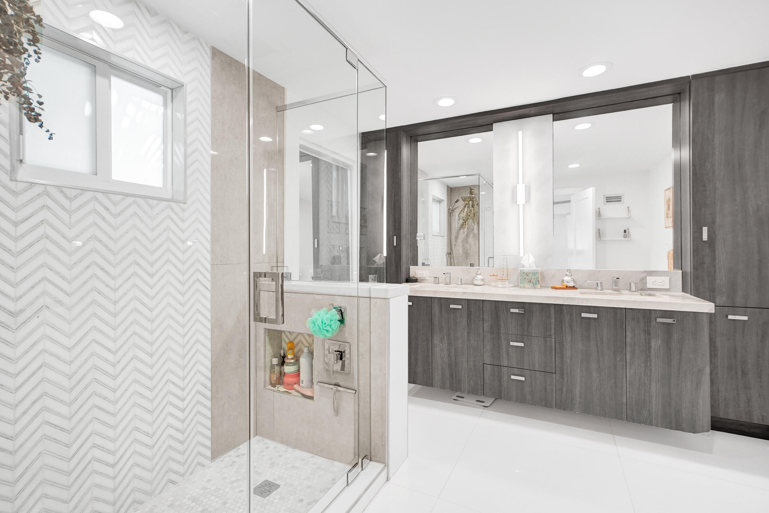 CORAL RIDGE COLONY INC CONDO - Residential