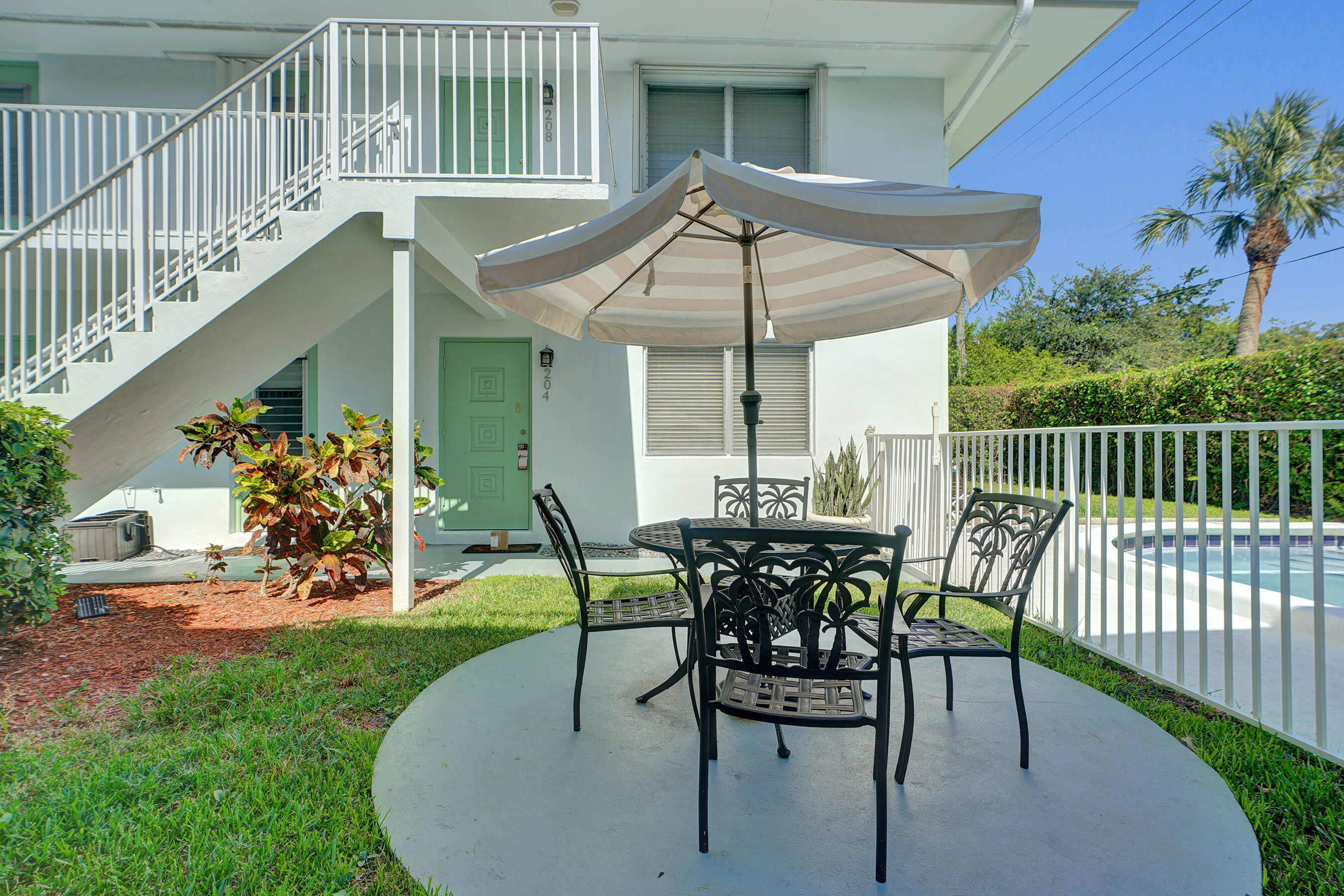 CORAL RIDGE COLONY INC CONDO - Residential