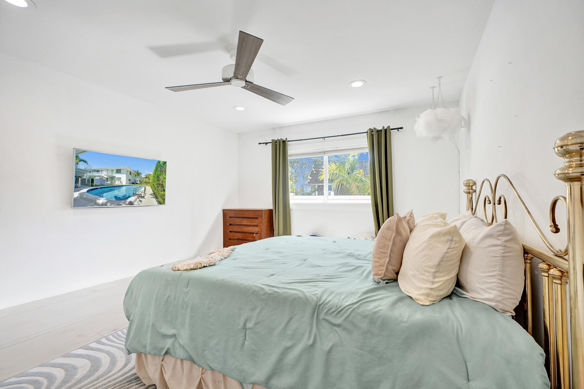 CORAL RIDGE COLONY INC CONDO - Residential