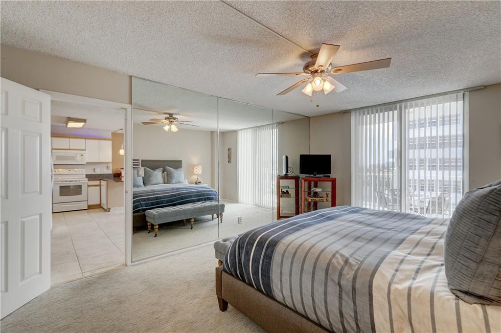 EAST POINT TOWERS - Residential