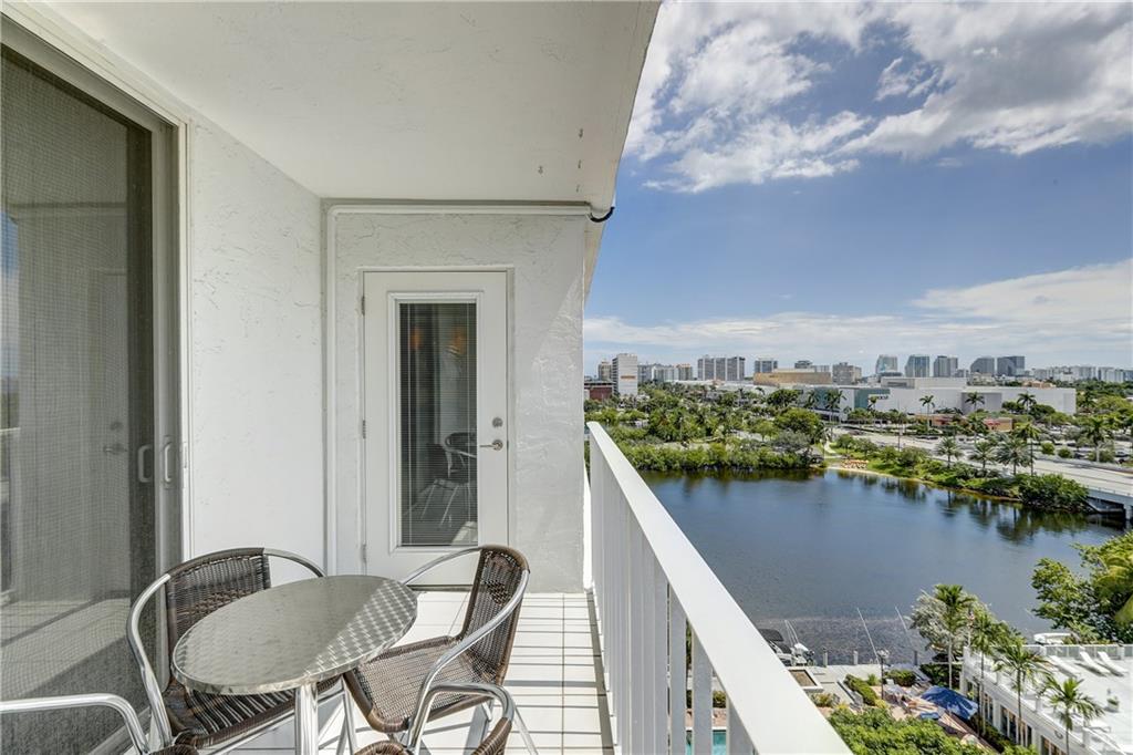 EAST POINT TOWERS - Residential