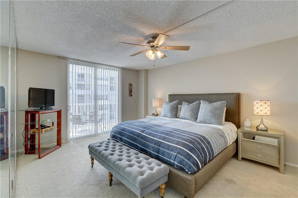 EAST POINT TOWERS - Residential