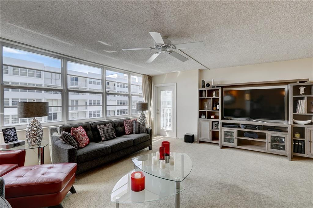 EAST POINT TOWERS - Residential