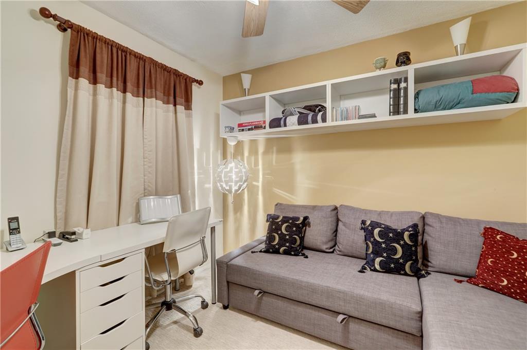 EAST POINT TOWERS - Residential