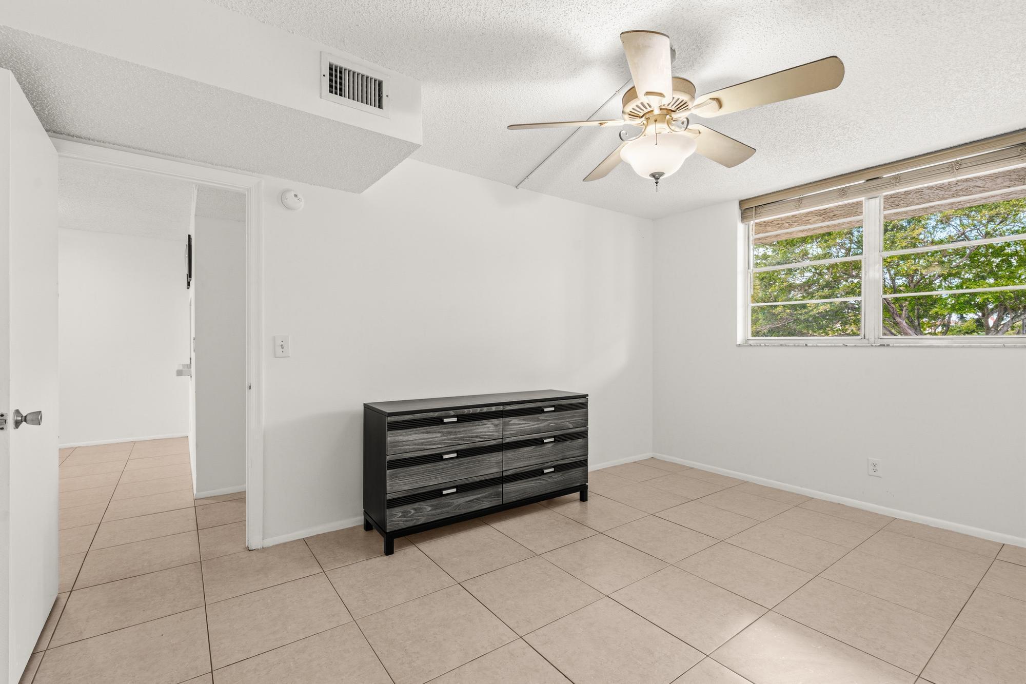 POINCIANA 12A PINE ISLAND RIDGE - Residential