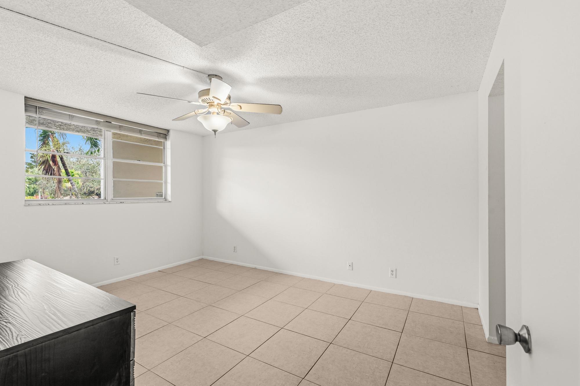 POINCIANA 12A PINE ISLAND RIDGE - Residential