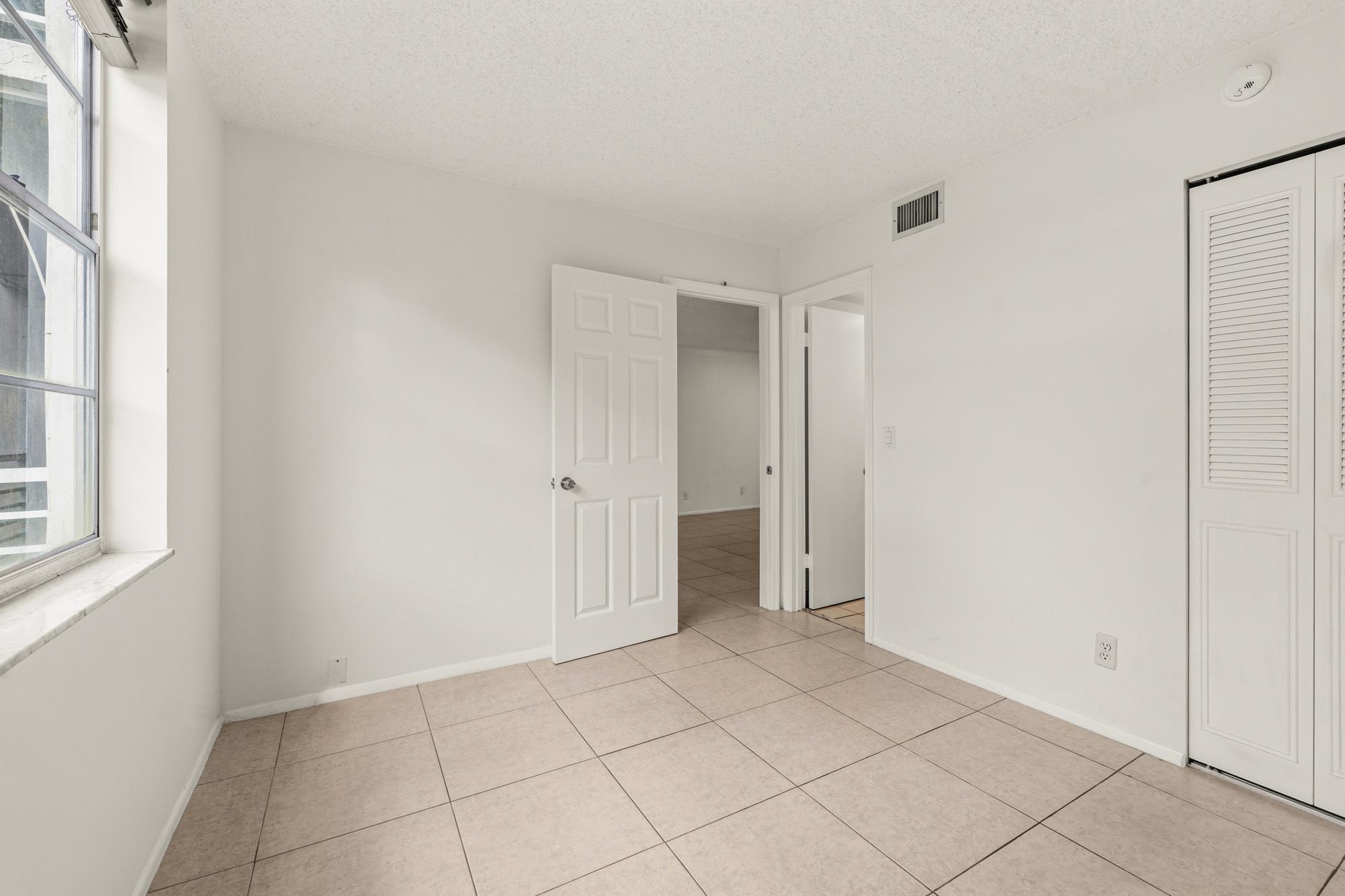 POINCIANA 12A PINE ISLAND RIDGE - Residential