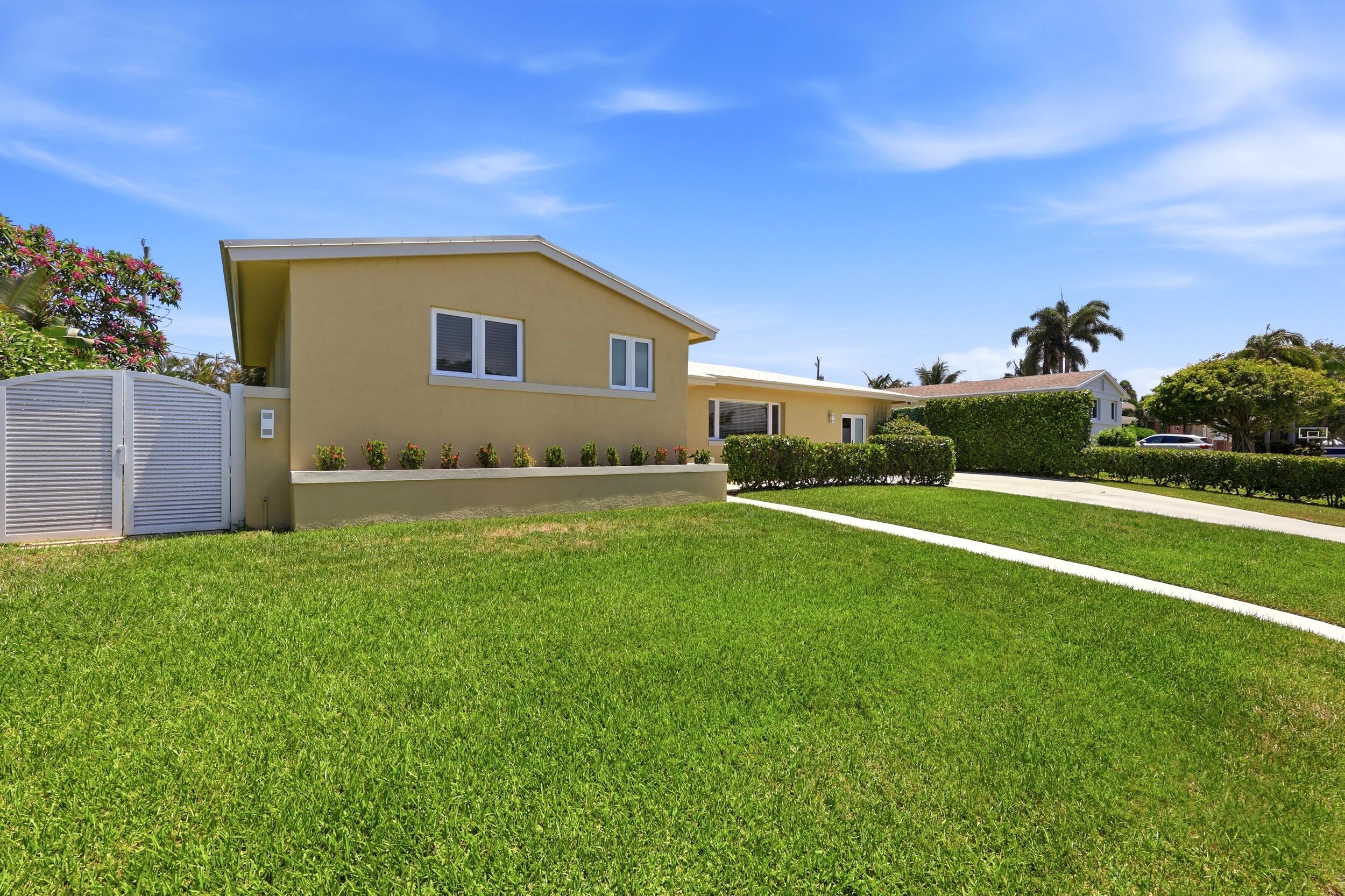 NORTH PALM BEACH VILLAGE OF 1 - Residential