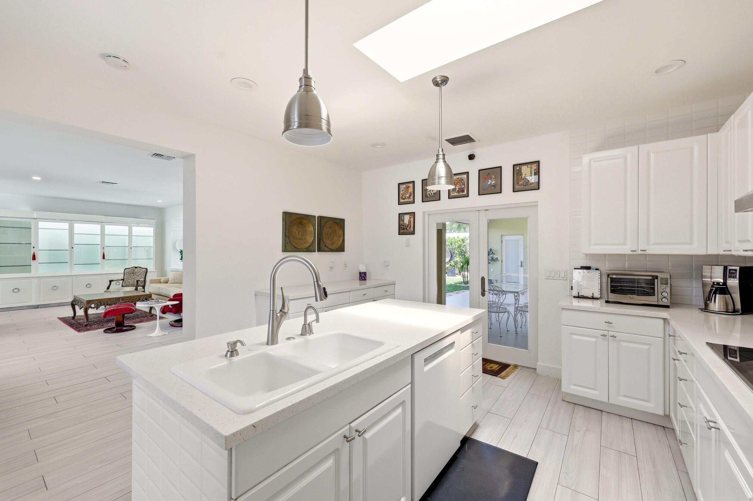 NORTH PALM BEACH VILLAGE OF 1 - Residential
