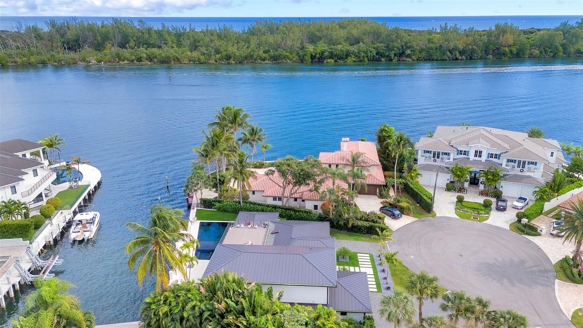LAKE ROGERS - Residential