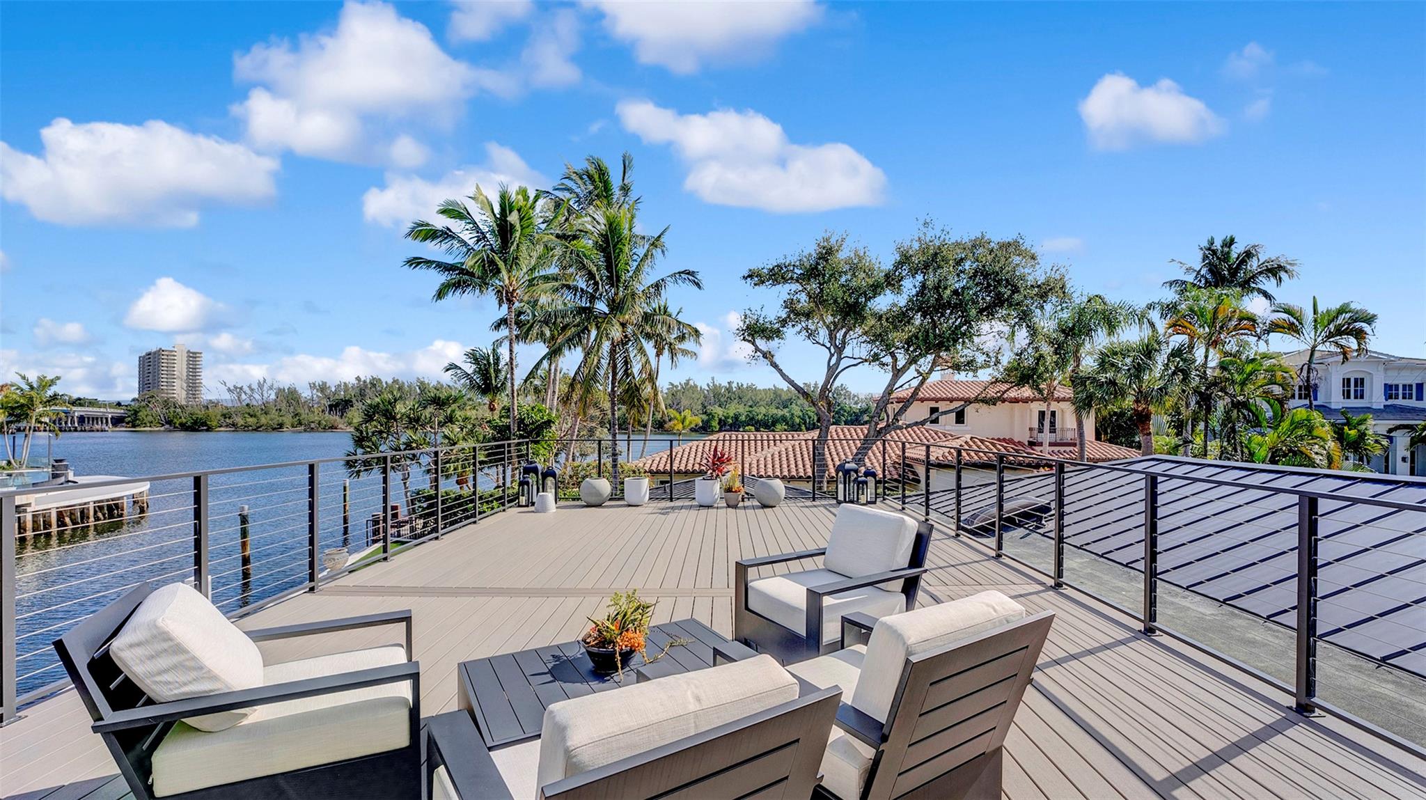 LAKE ROGERS - Residential