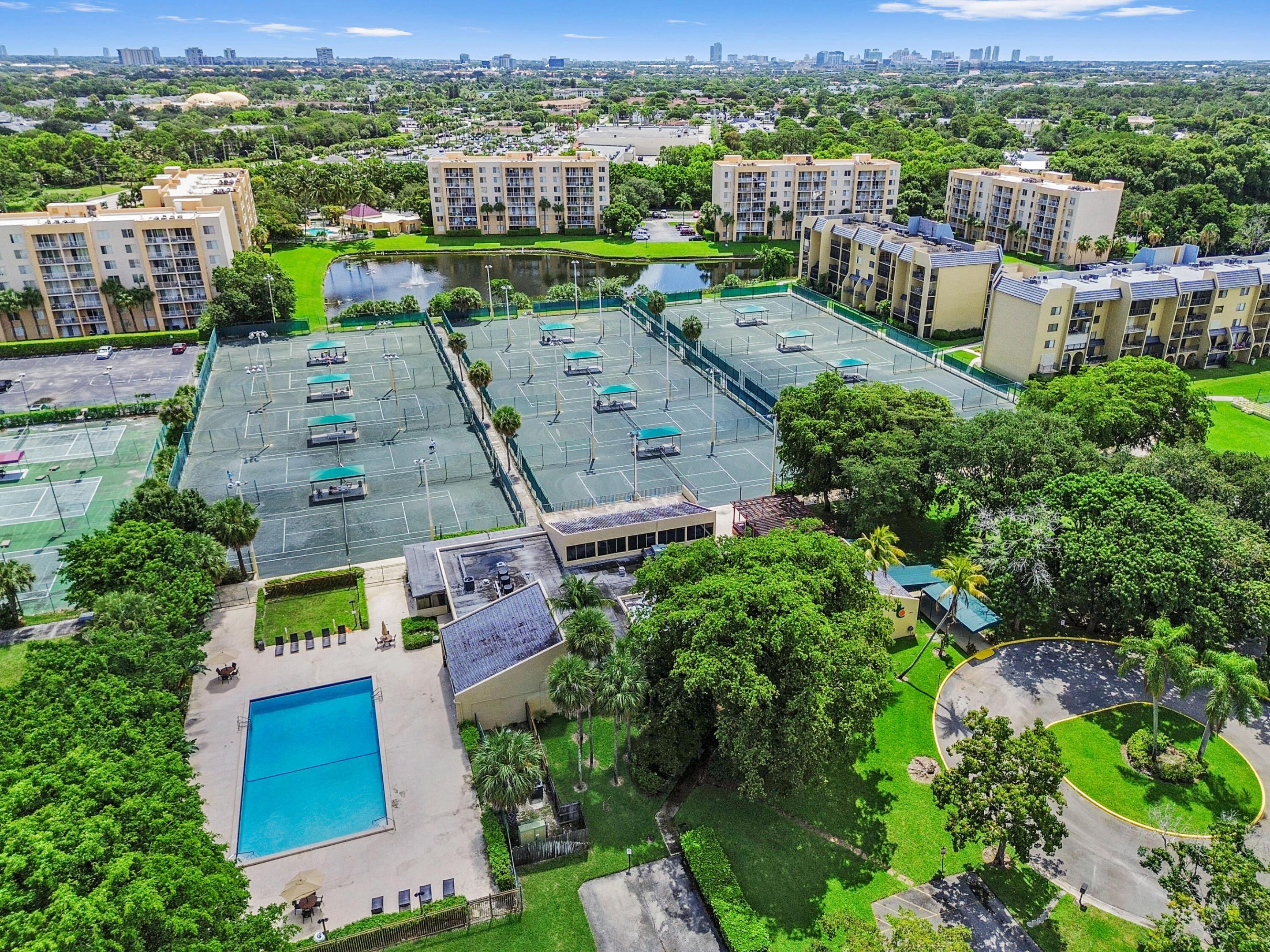 Tennis Club of Palm Beach - Residential