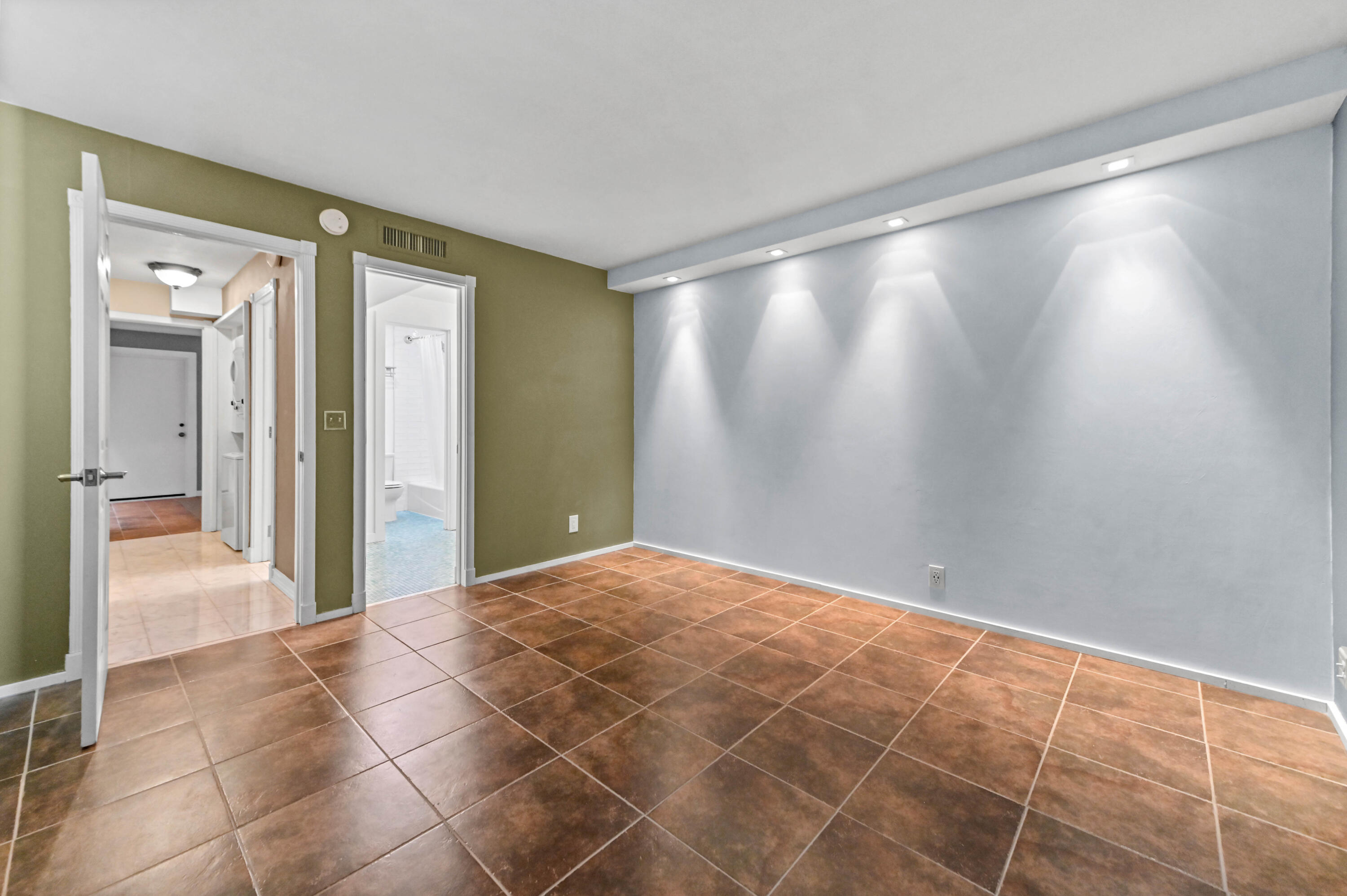 Tennis Club of Palm Beach - Residential