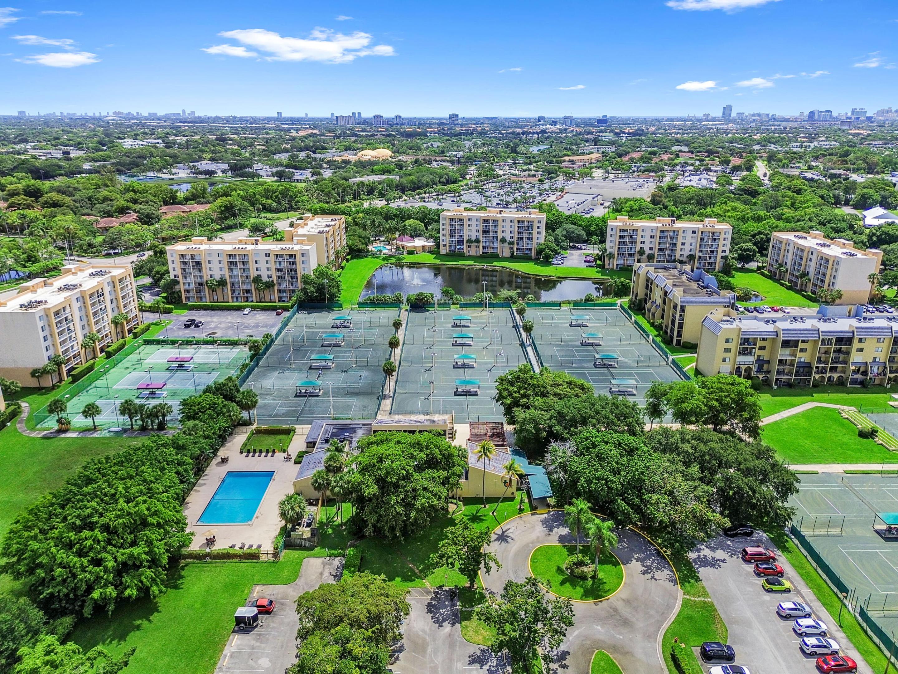 Tennis Club of Palm Beach - Residential