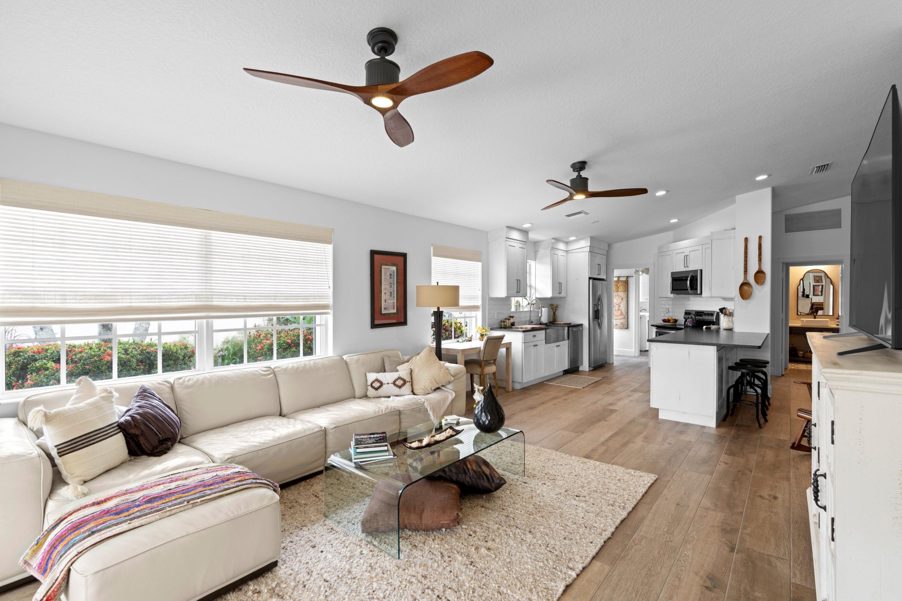 RIVERWALK 9 - Residential