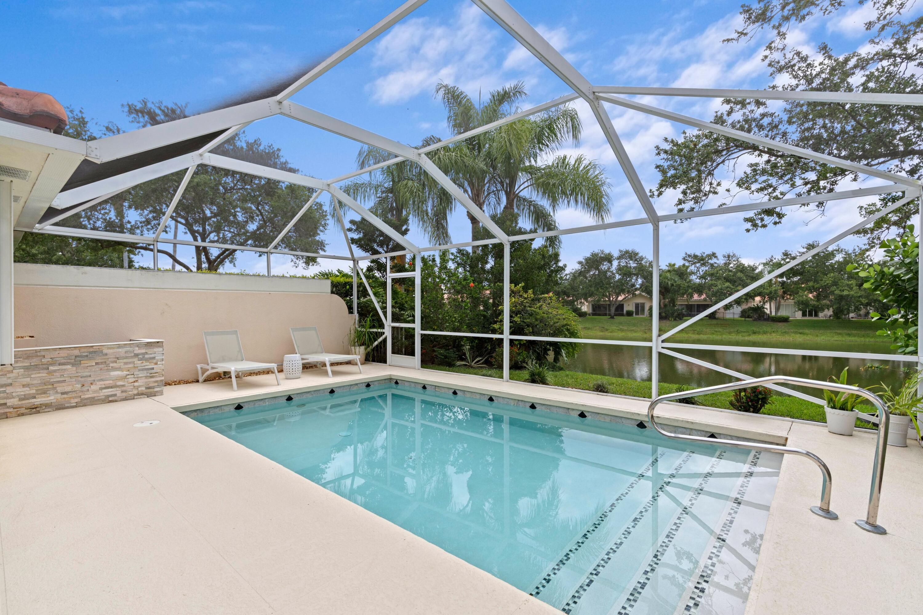 RIVERWALK 9 - Residential