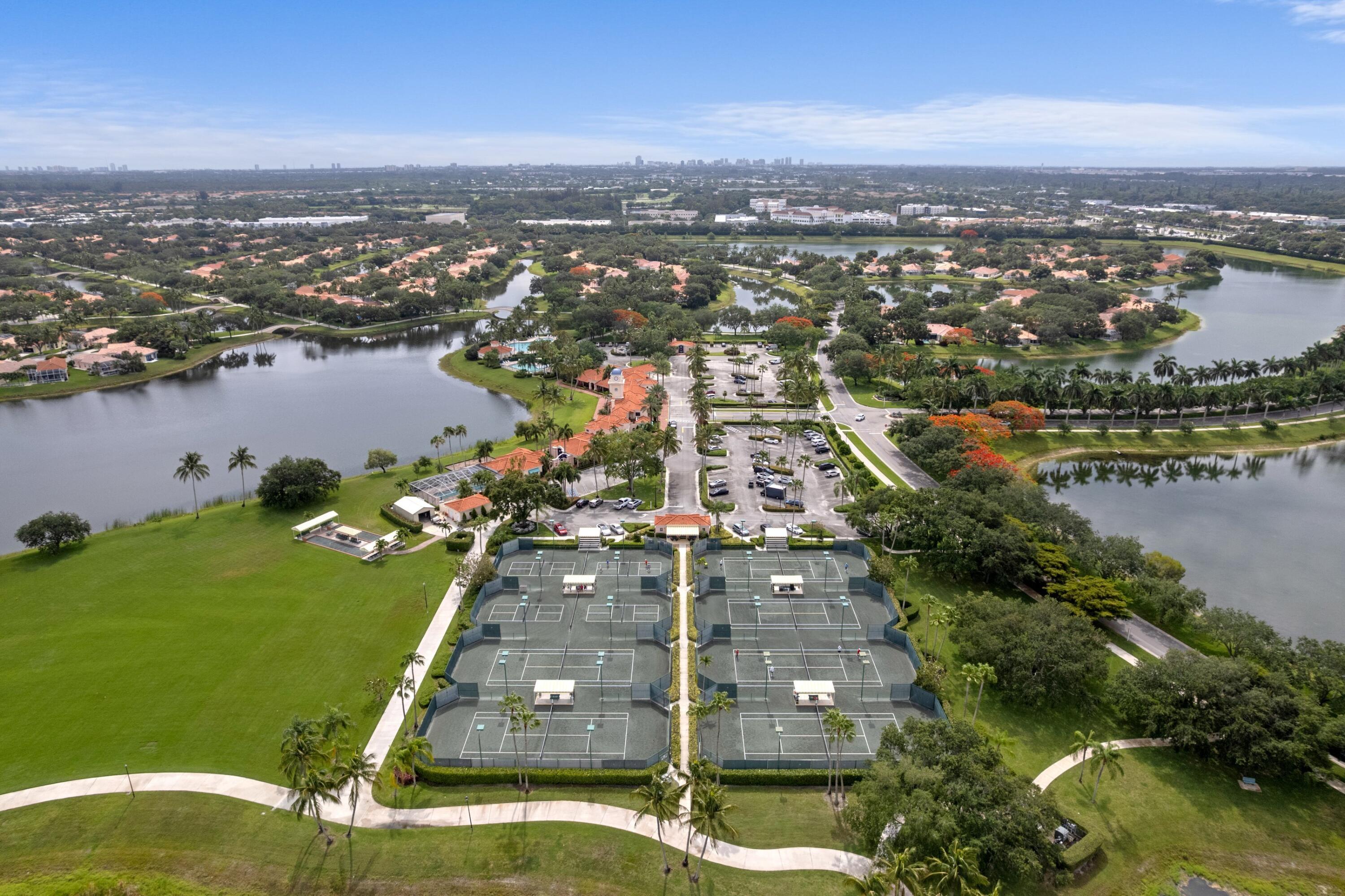 RIVERWALK 9 - Residential