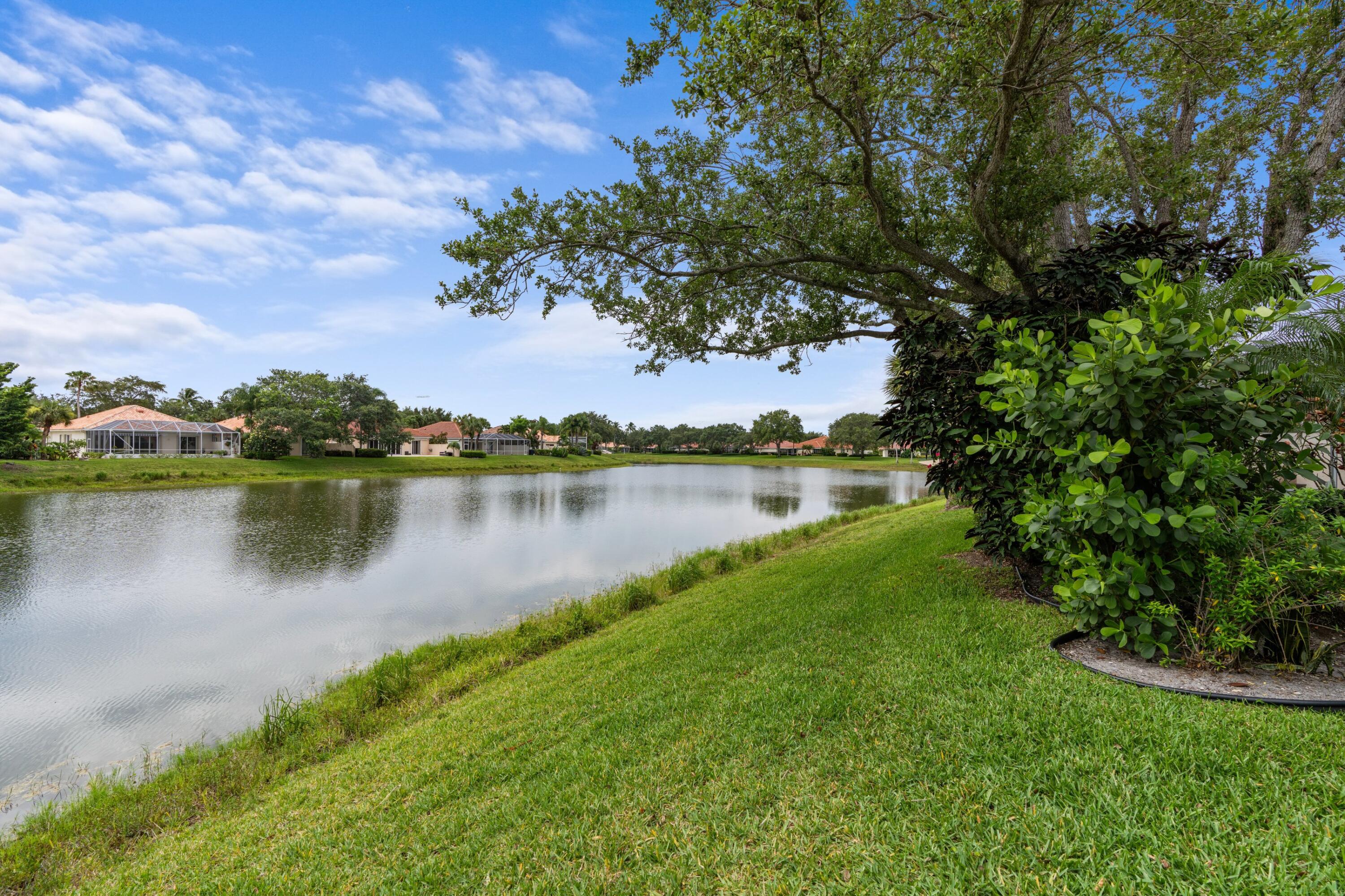 RIVERWALK 9 - Residential