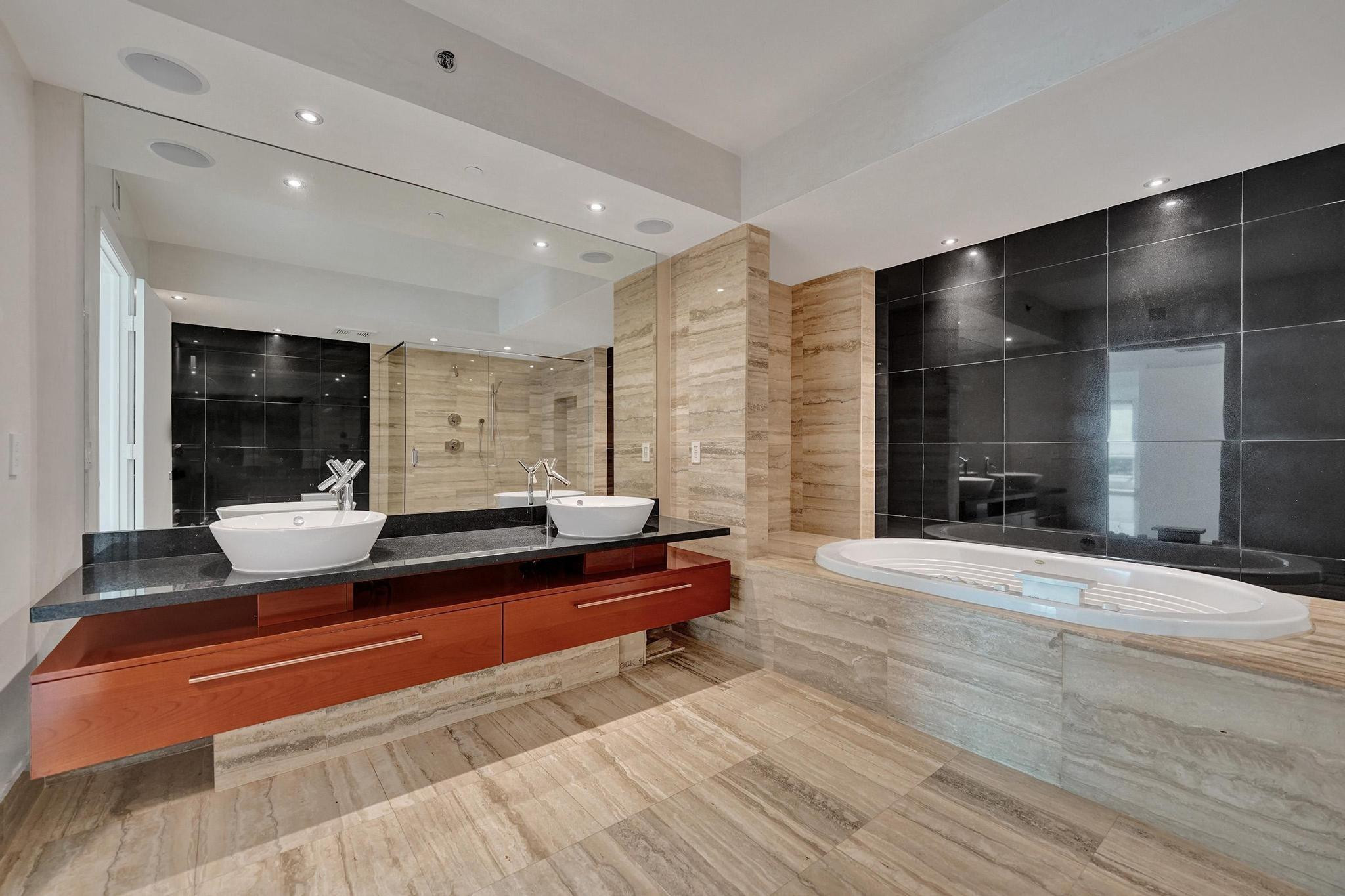 LAS OLAS BEACH CLUB CONDO - Residential Lease