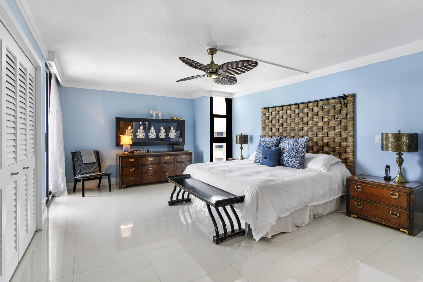WATER GLADES CONDO - Residential