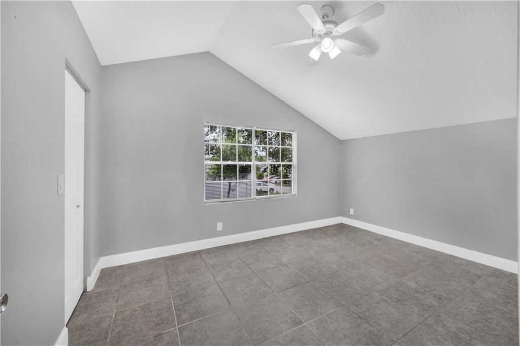 Victoria Woods 01 - Residential