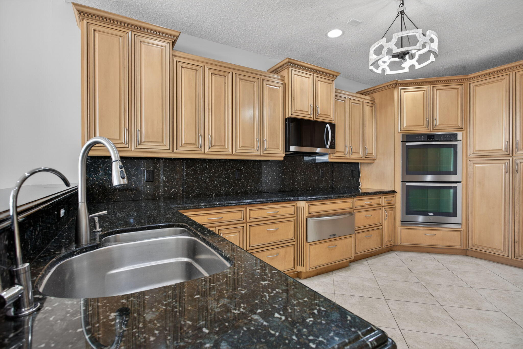 CORAL KEY VILLAS 3RD SEC - Residential Lease