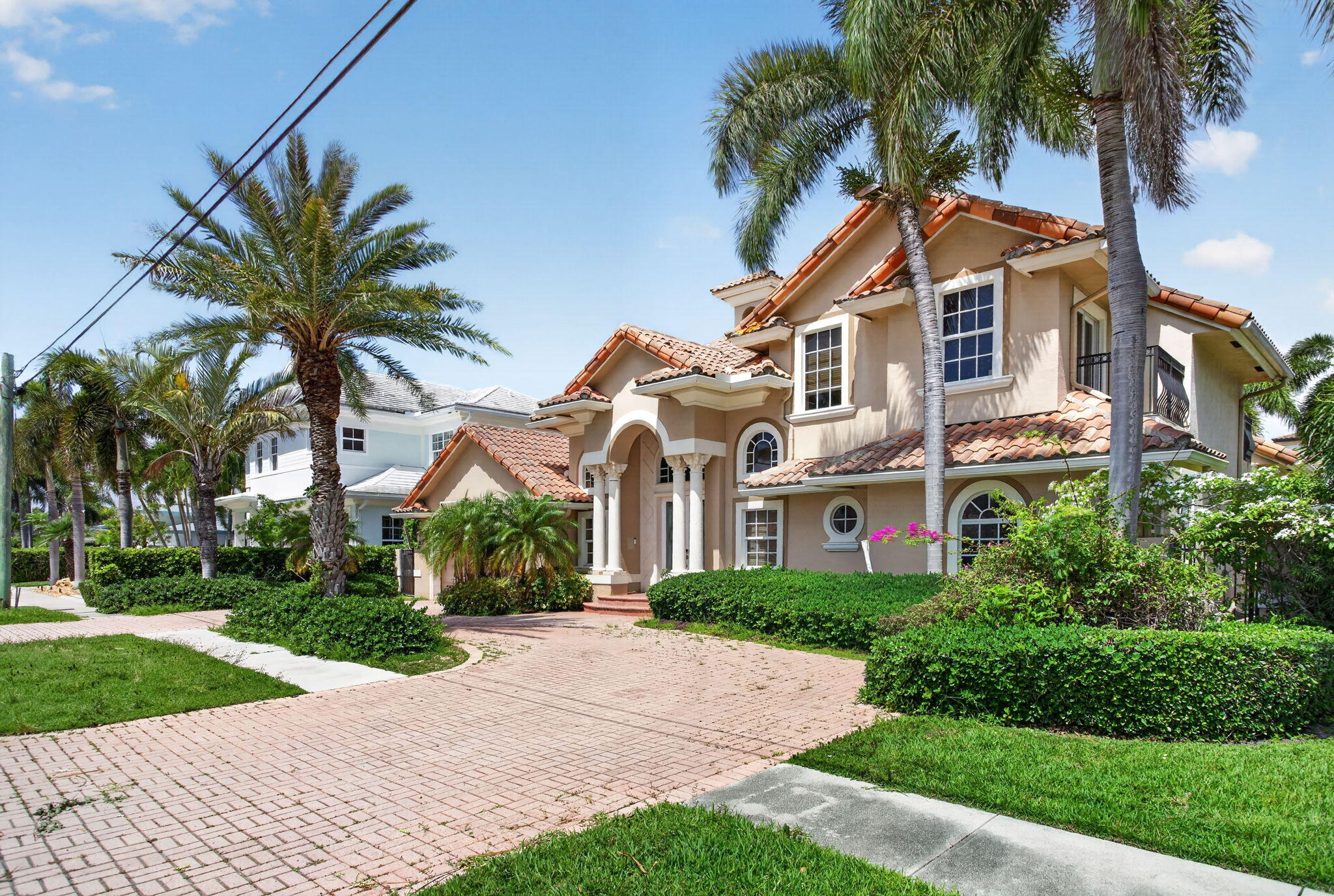 CORAL KEY VILLAS 3RD SEC - Residential Lease