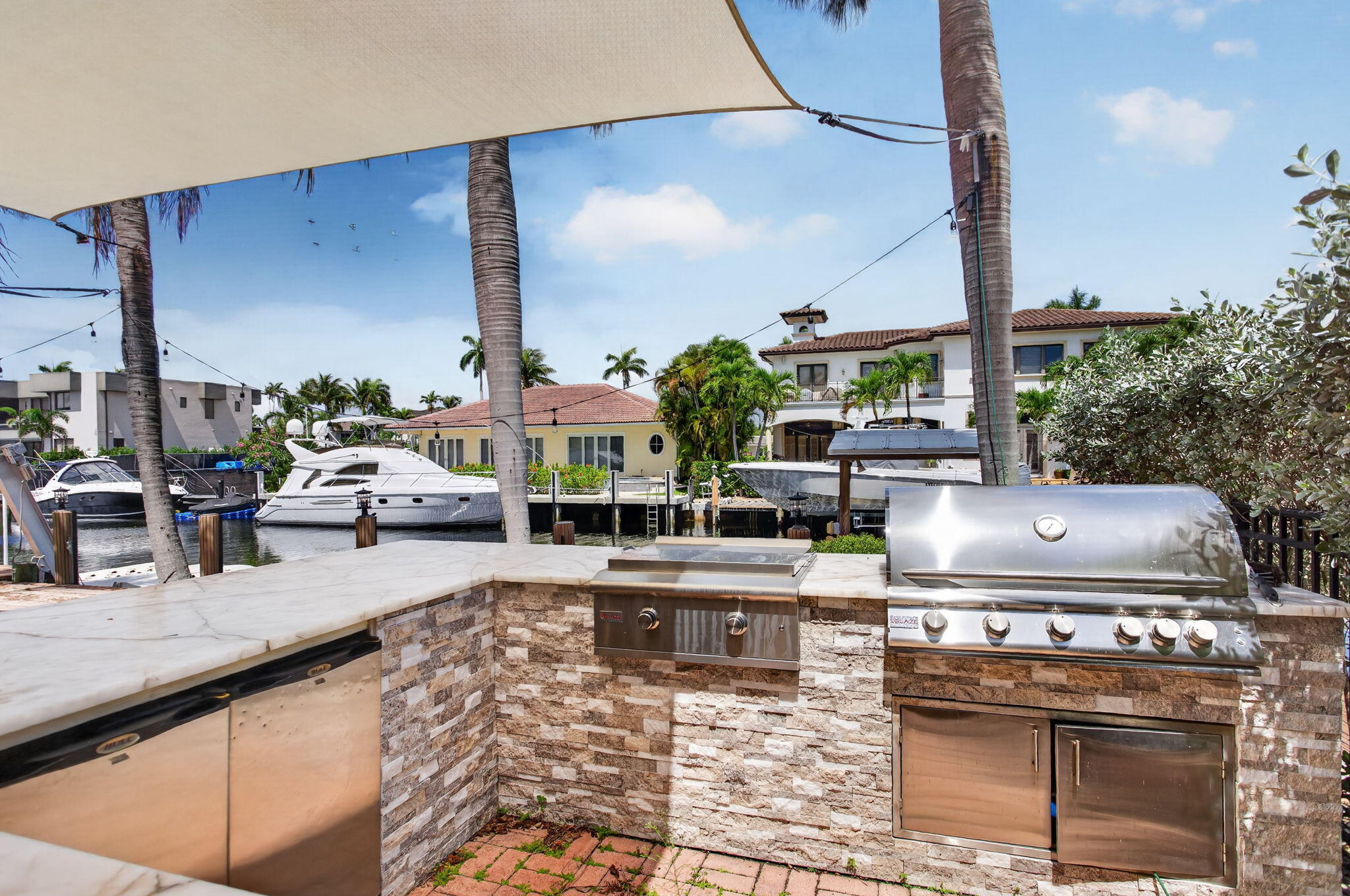 CORAL KEY VILLAS 3RD SEC - Residential Lease