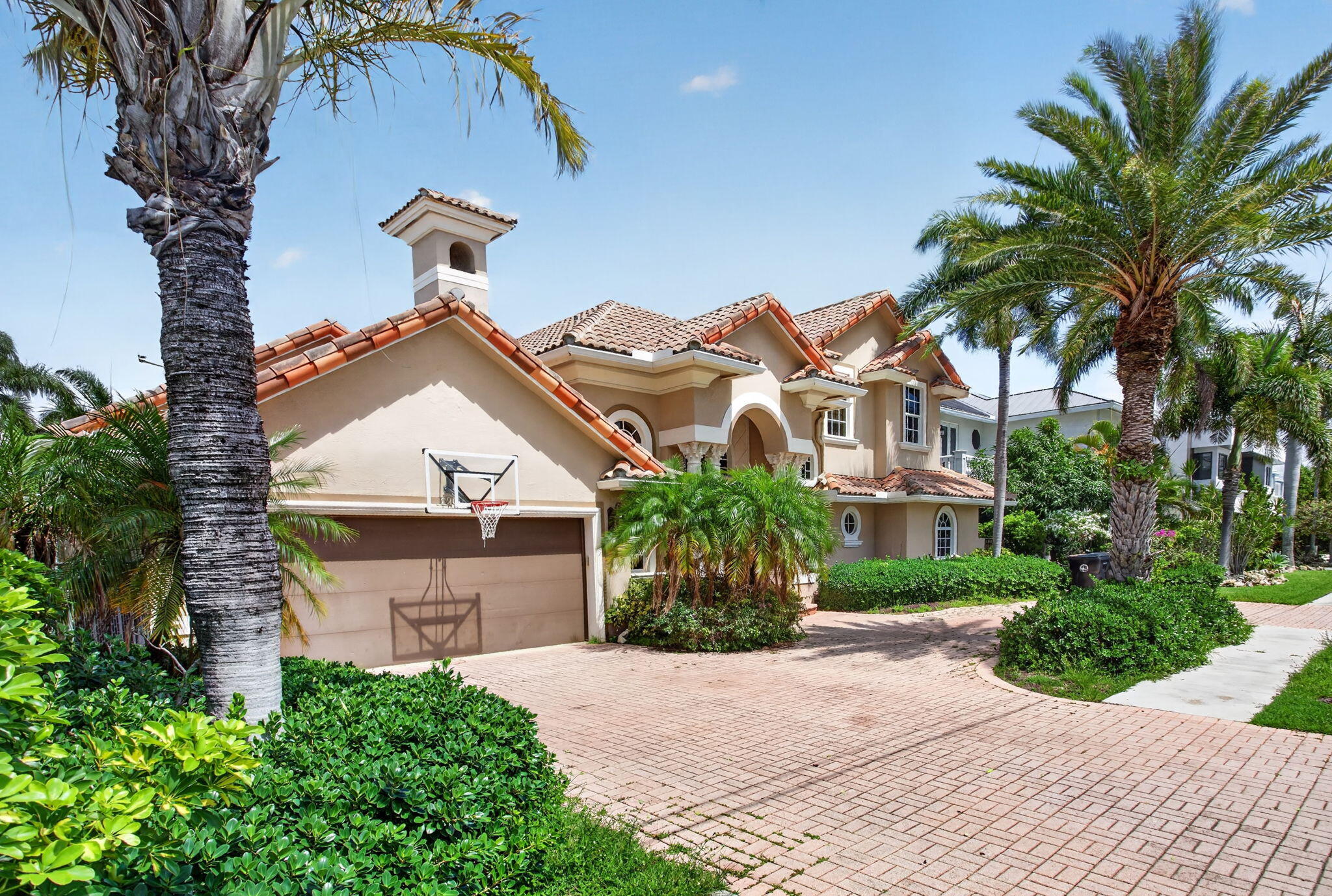 CORAL KEY VILLAS 3RD SEC - Residential Lease
