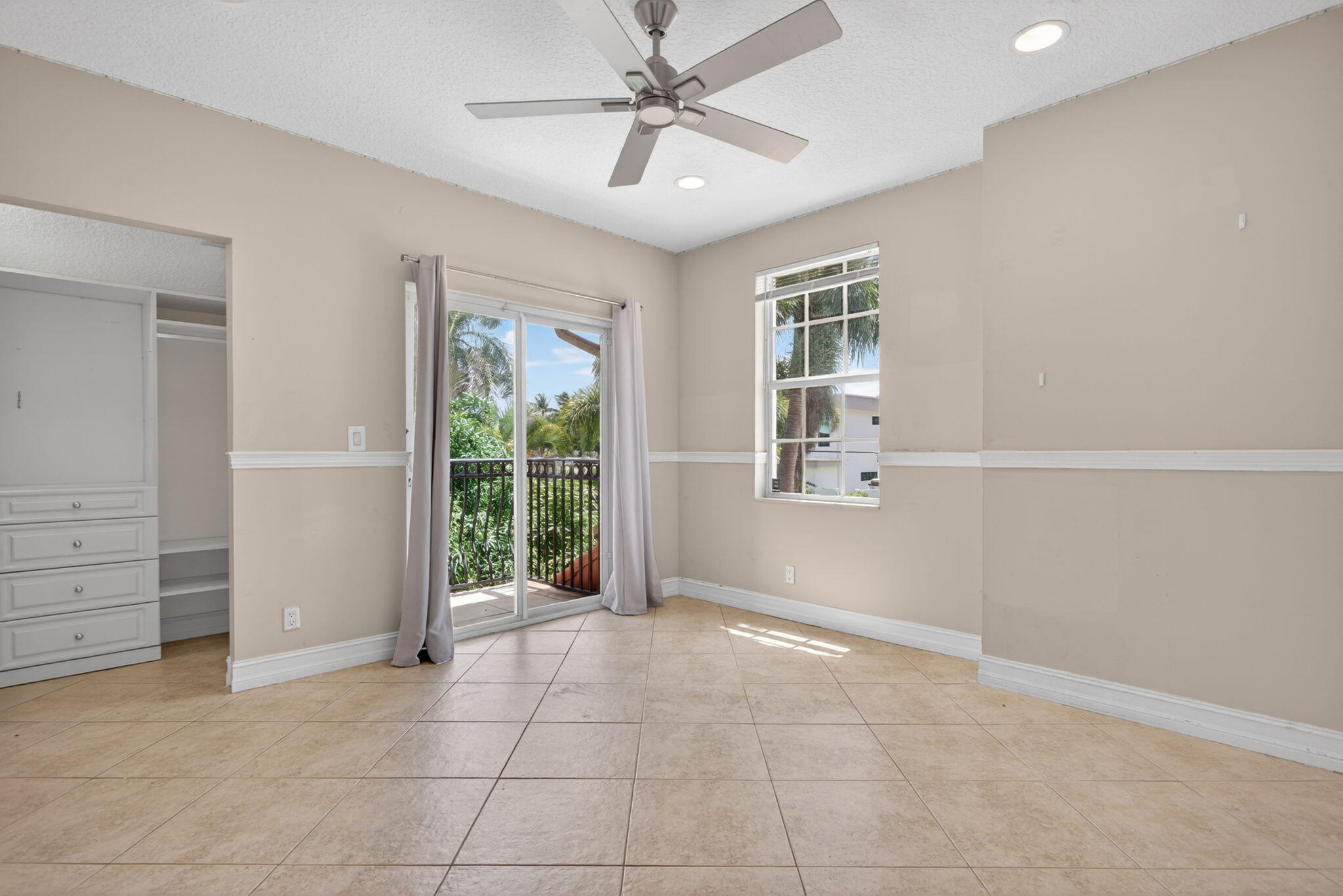 CORAL KEY VILLAS 3RD SEC - Residential Lease