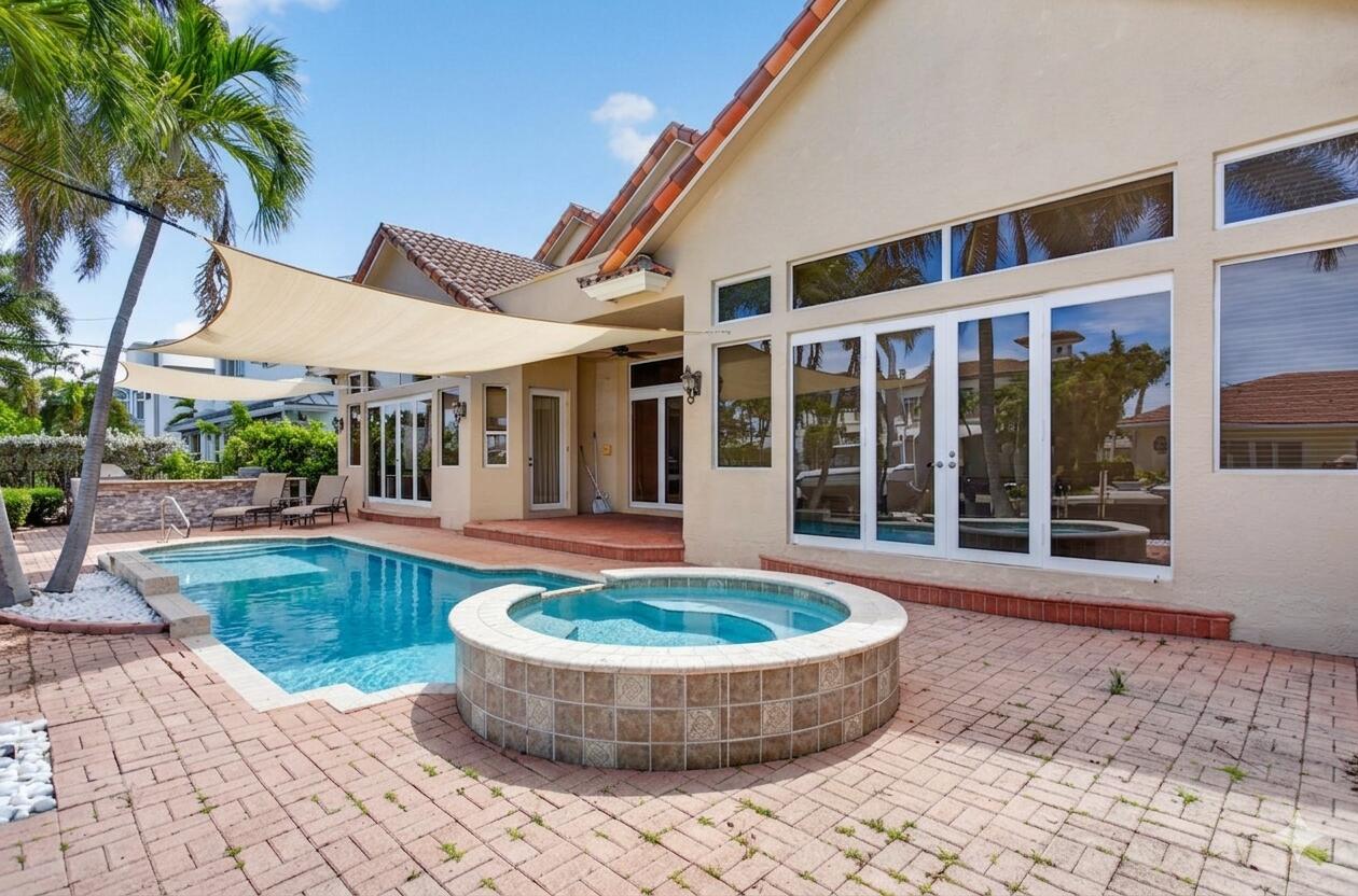 CORAL KEY VILLAS 3RD SEC - Residential Lease
