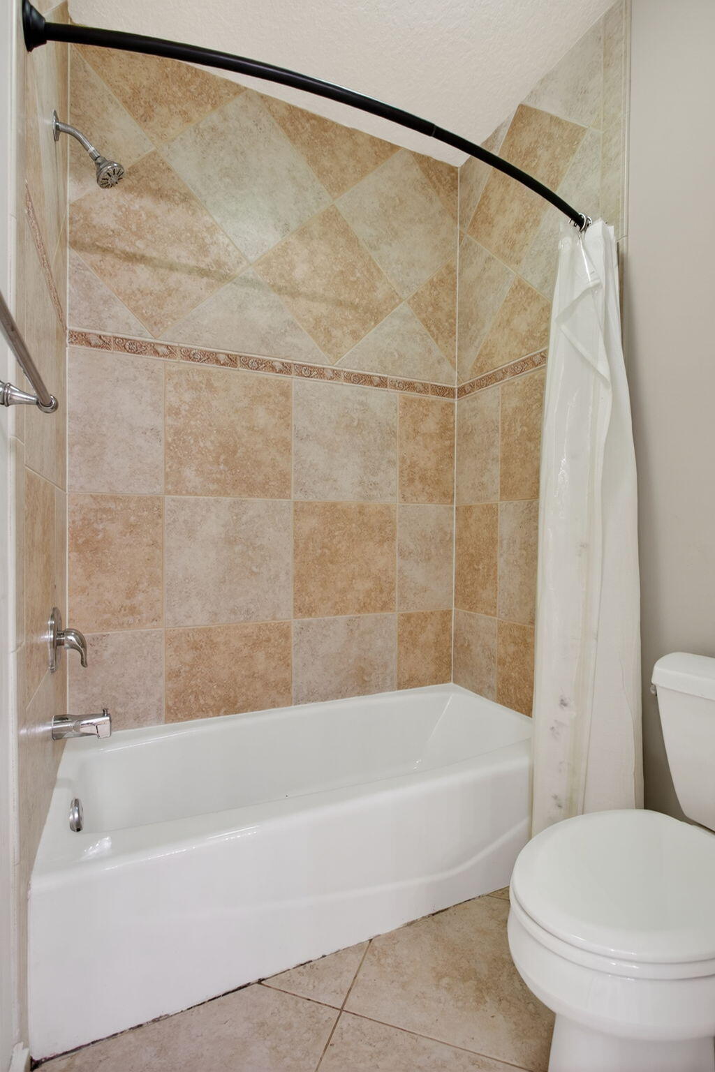 CORAL KEY VILLAS 3RD SEC - Residential Lease